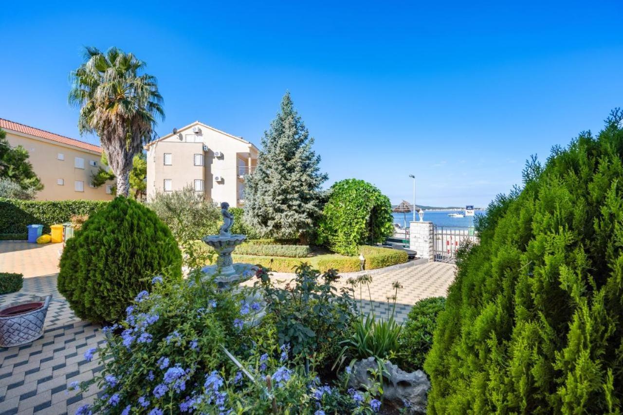 Villa Australia