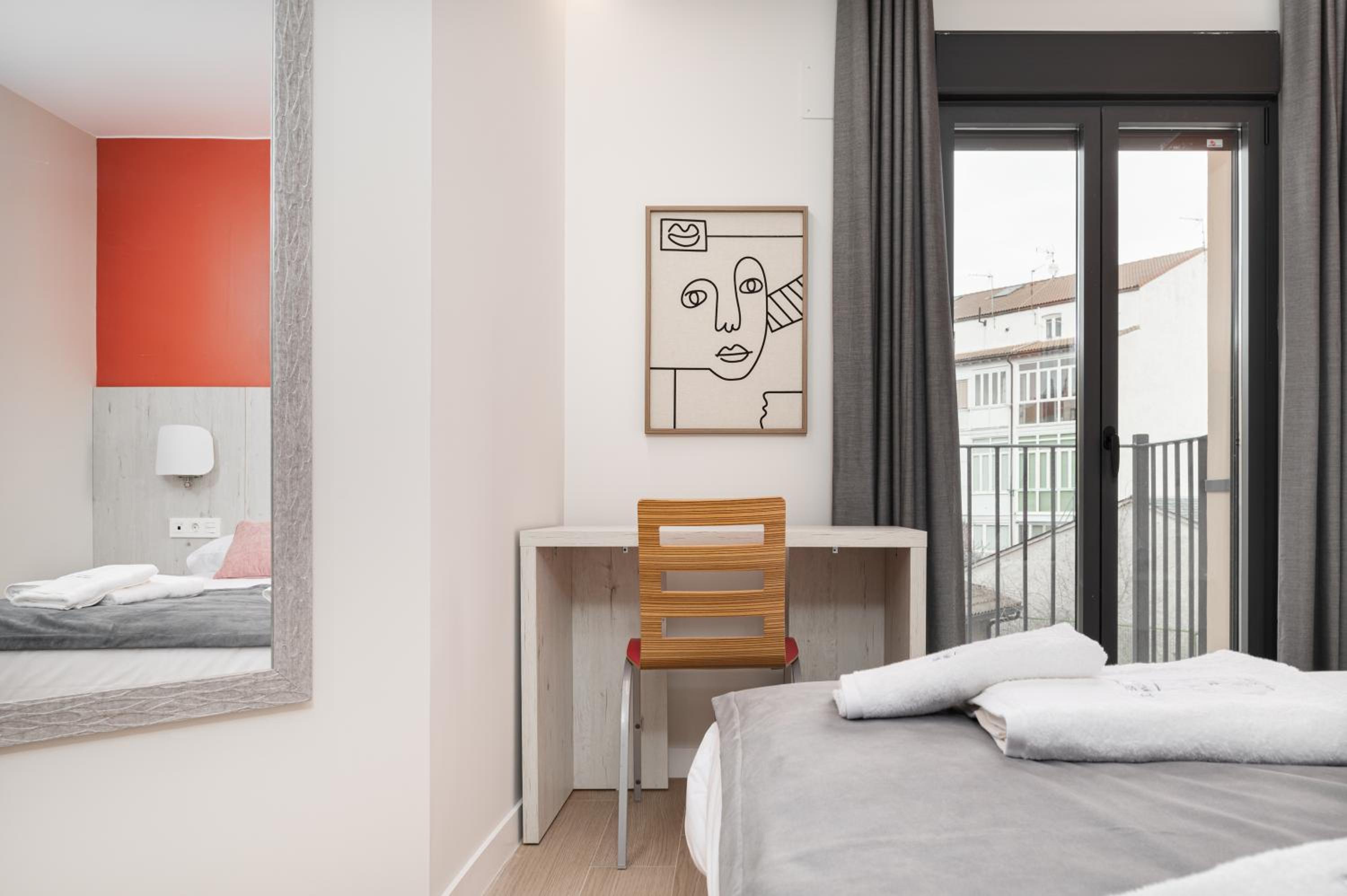 Apartamentos Torre del Reloj