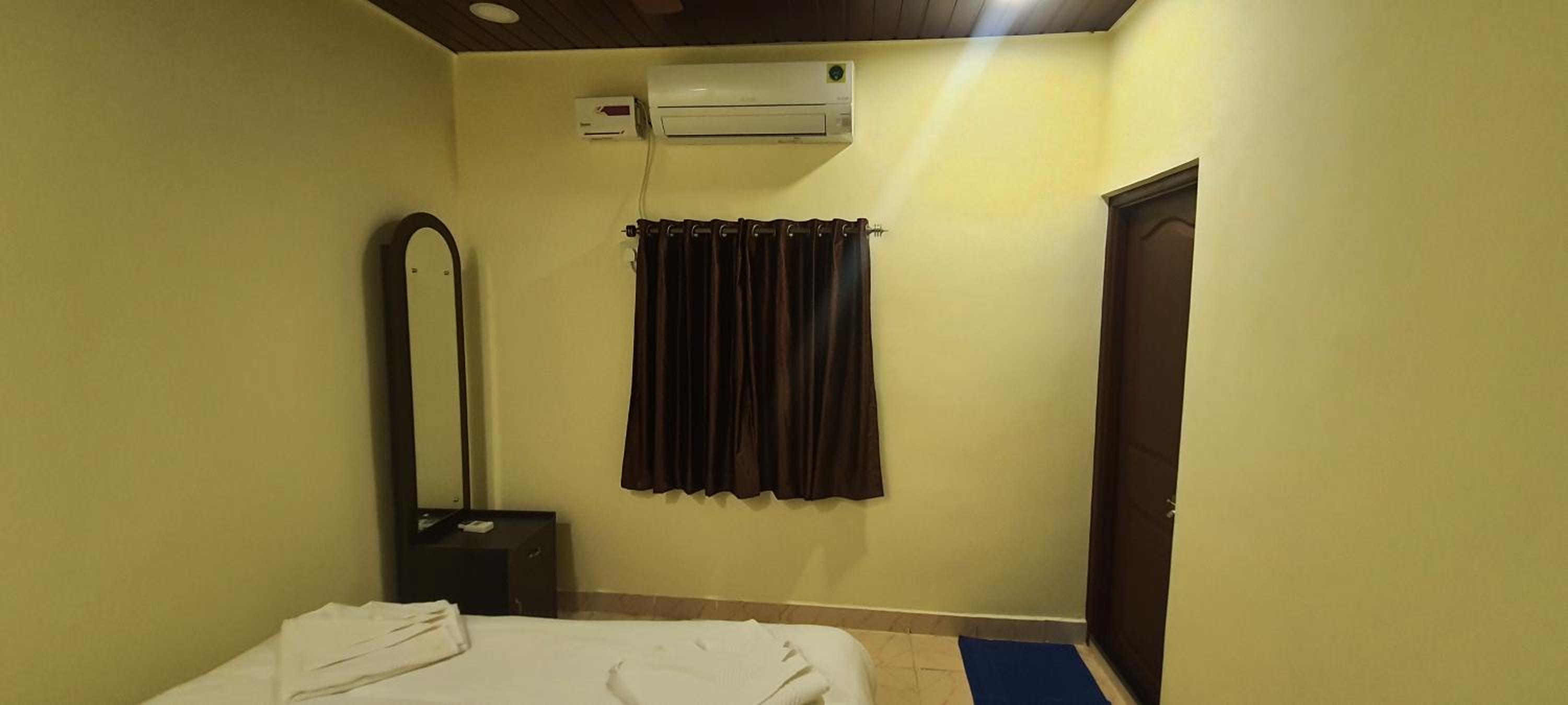 Coastal Hideout Family Cottages - Malpe Beach