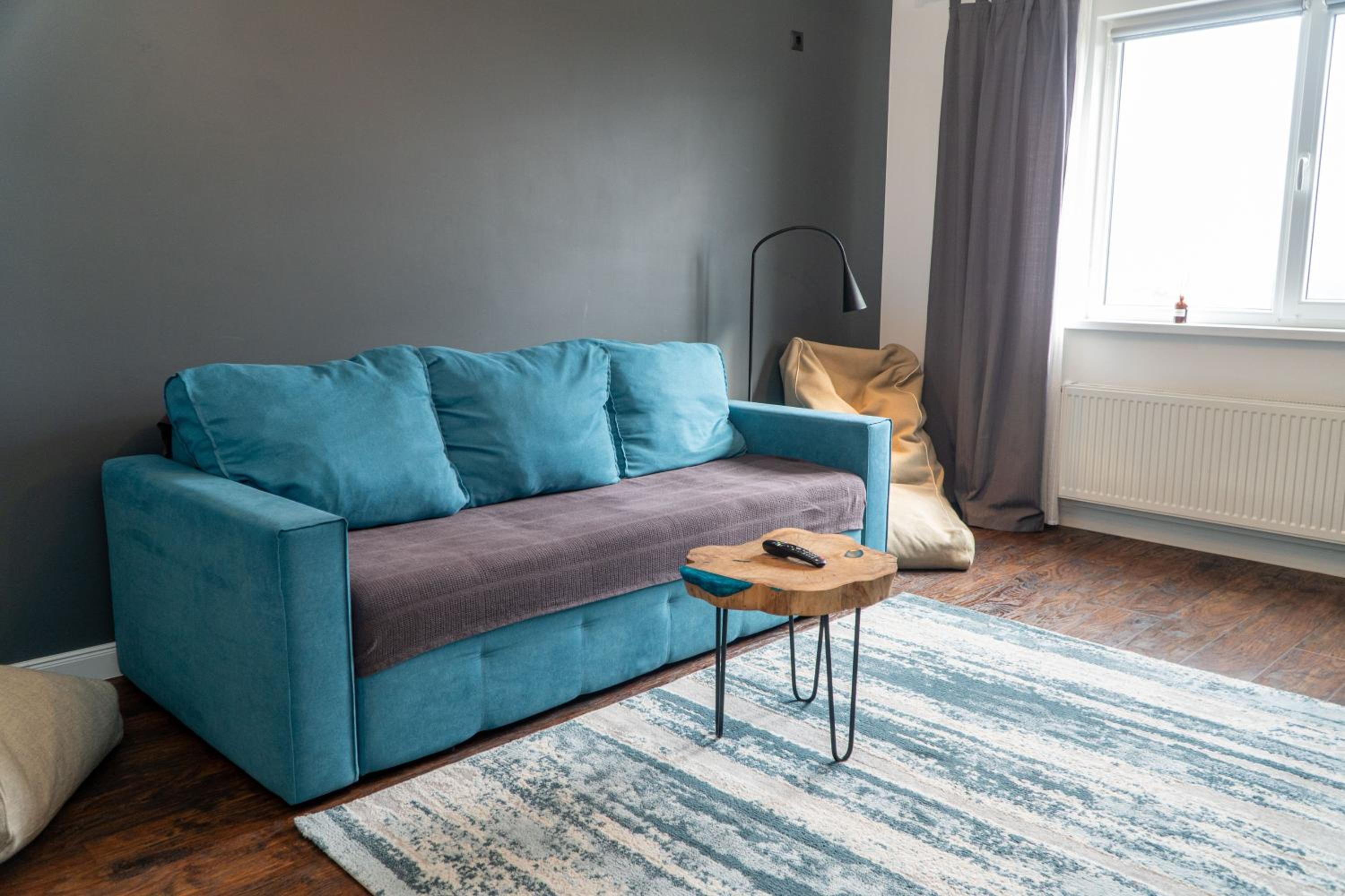 Elegant and cozy 3br apartment view 3