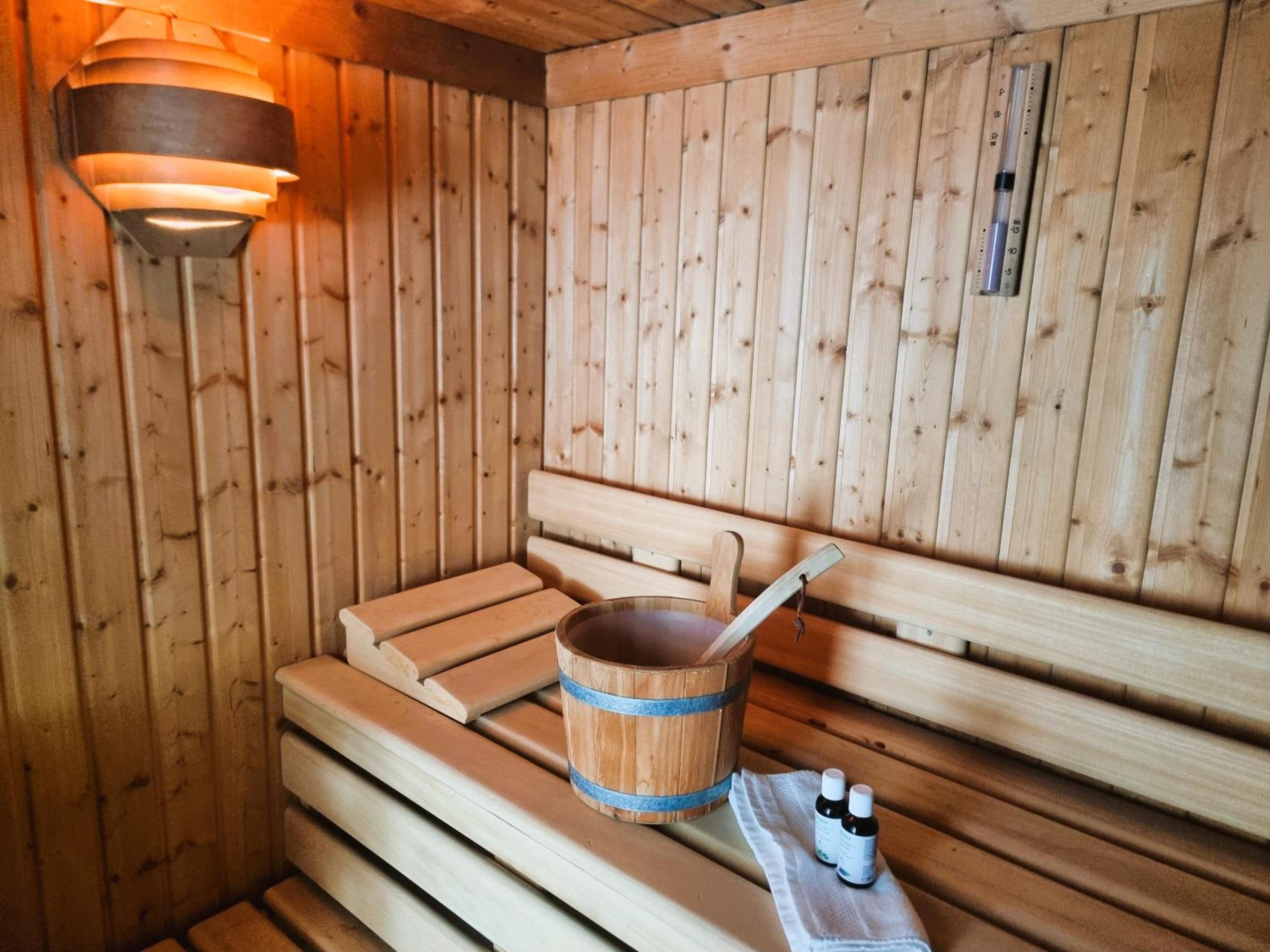 Ferien mit 7 Personen! 3 Schlafzimmer, 2 Bäder, Sauna und Schlossblick - Haustiere willkommen!