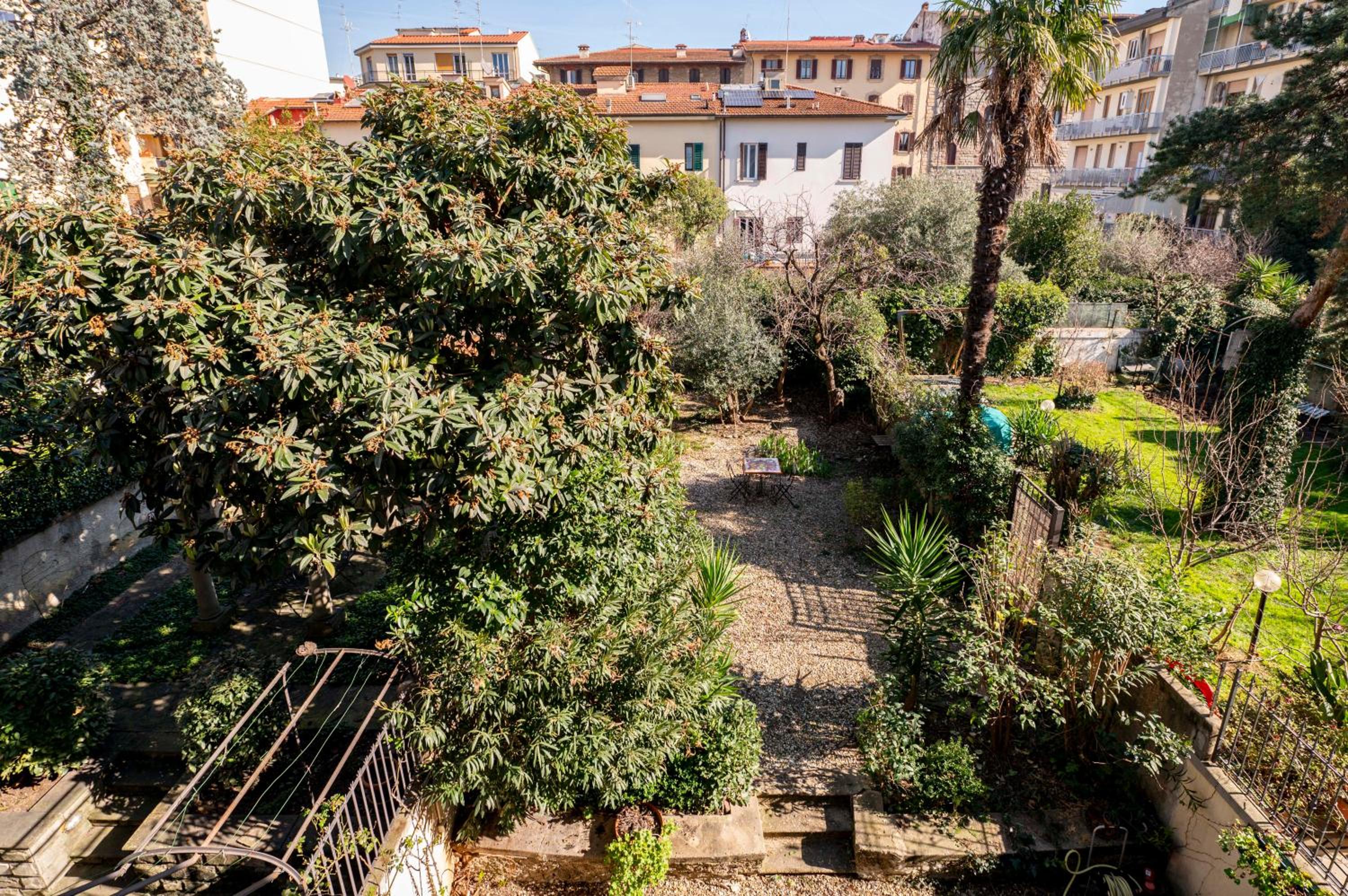 Garden Villa for Groups, Central Florence Base