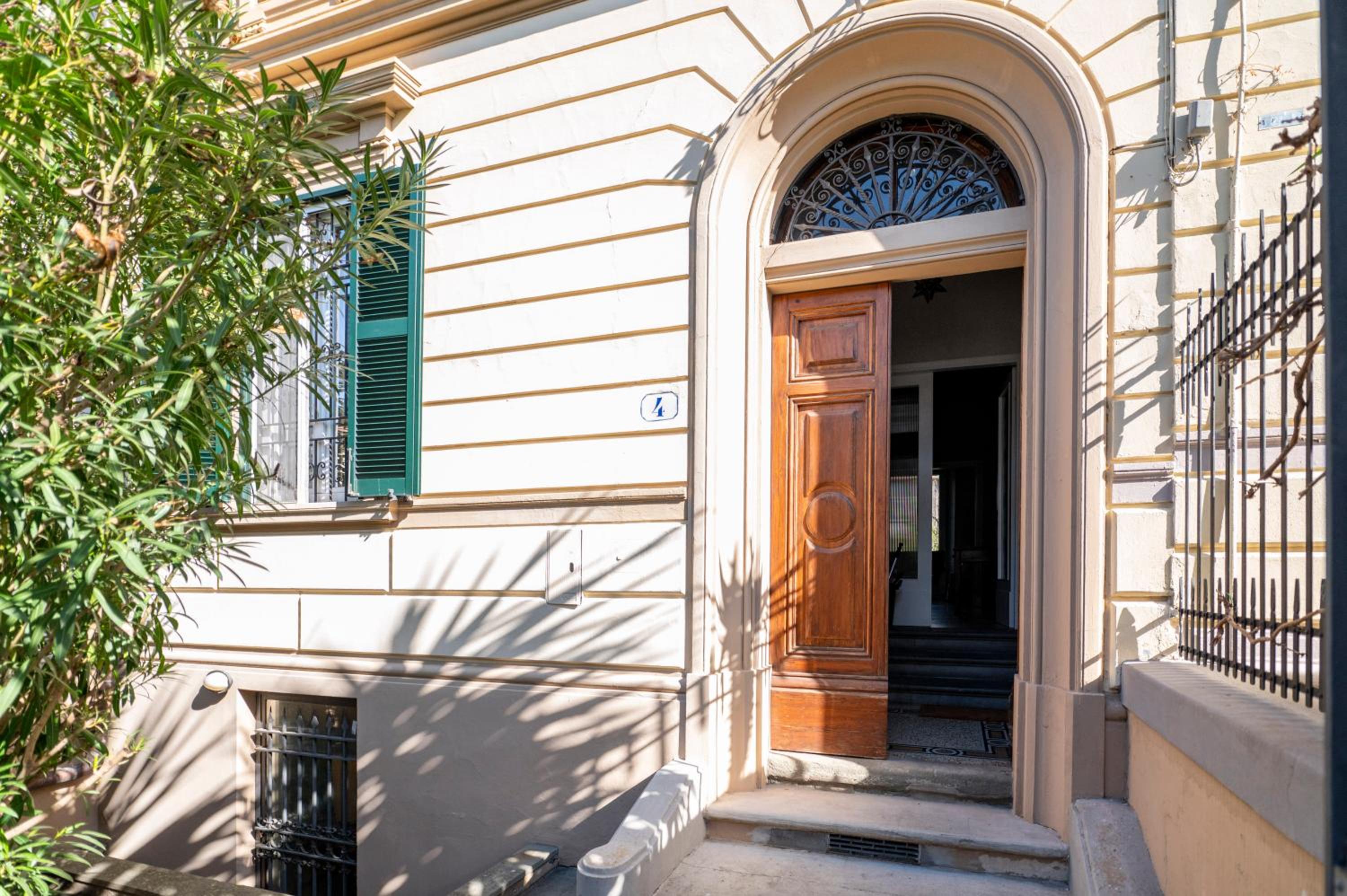 Garden Villa for Groups, Central Florence Base