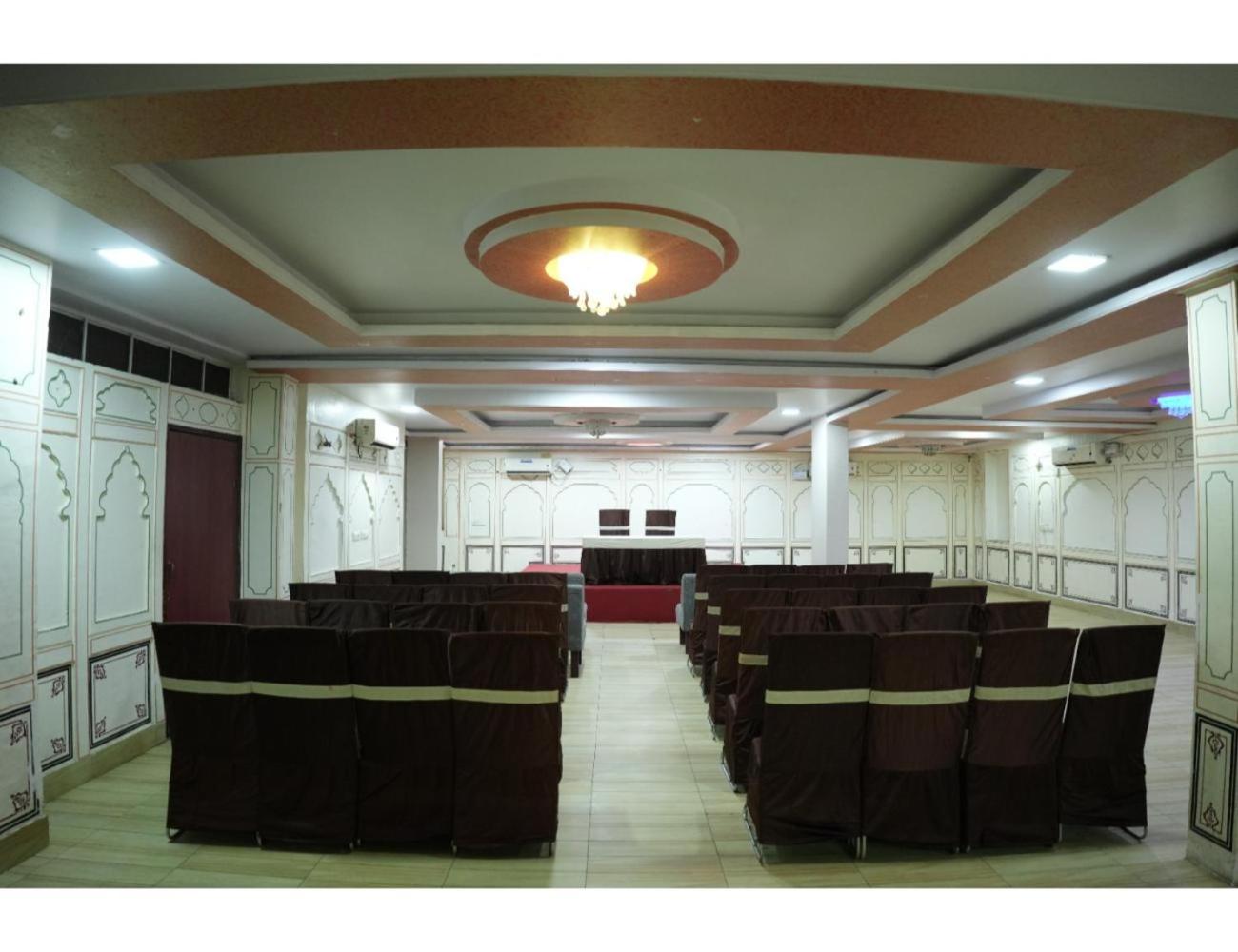 meeting & event spaces