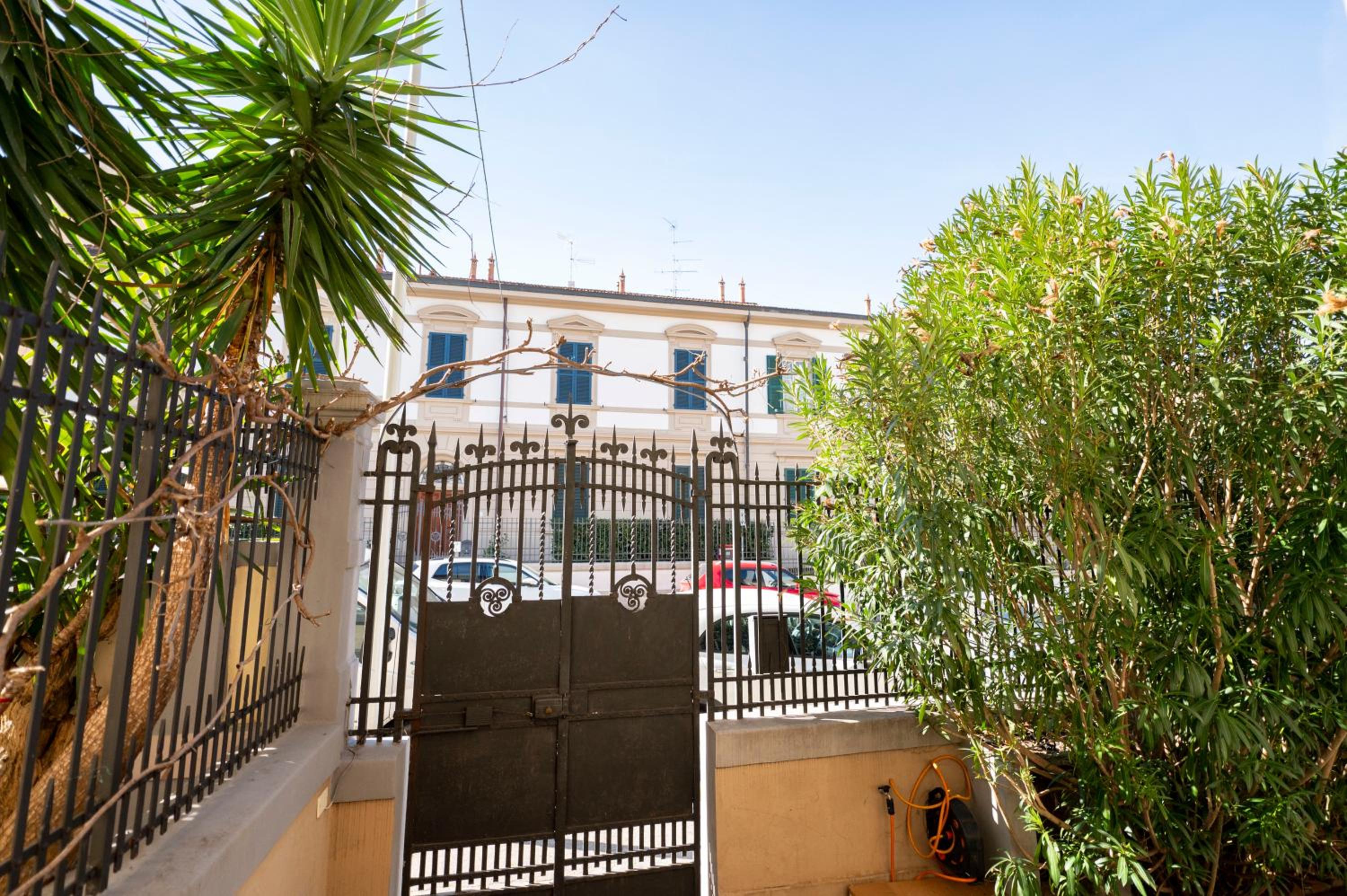 Garden Villa for Groups, Central Florence Base
