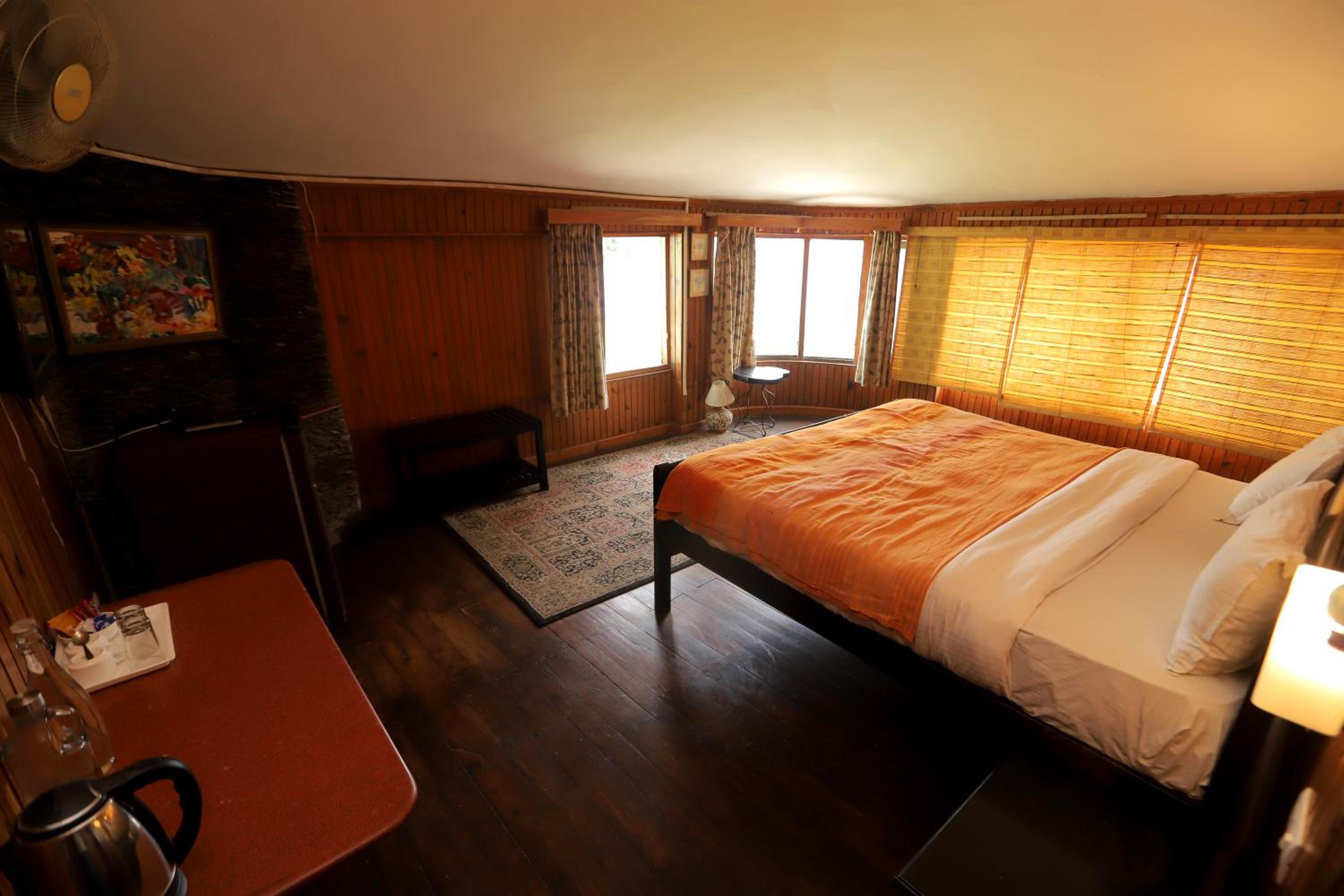 Cedar Lodge By Aahma