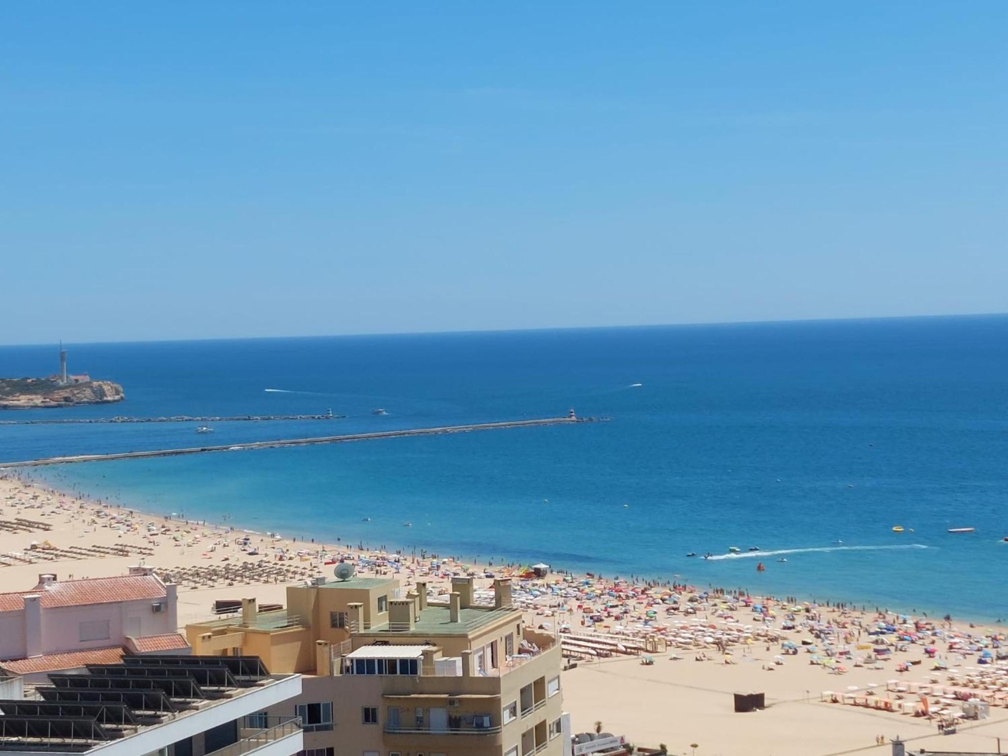 Rocha T Apartments view 5