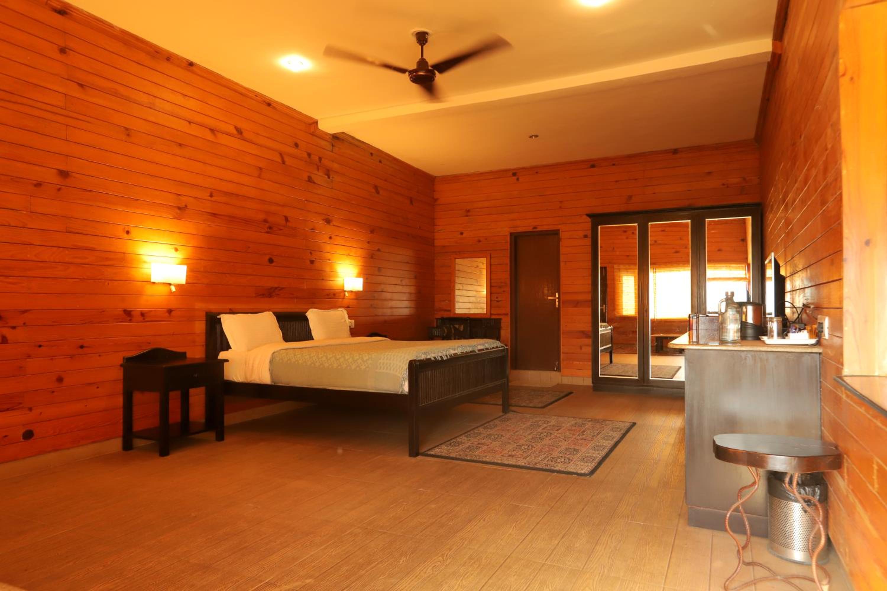 Cedar Lodge By Aahma