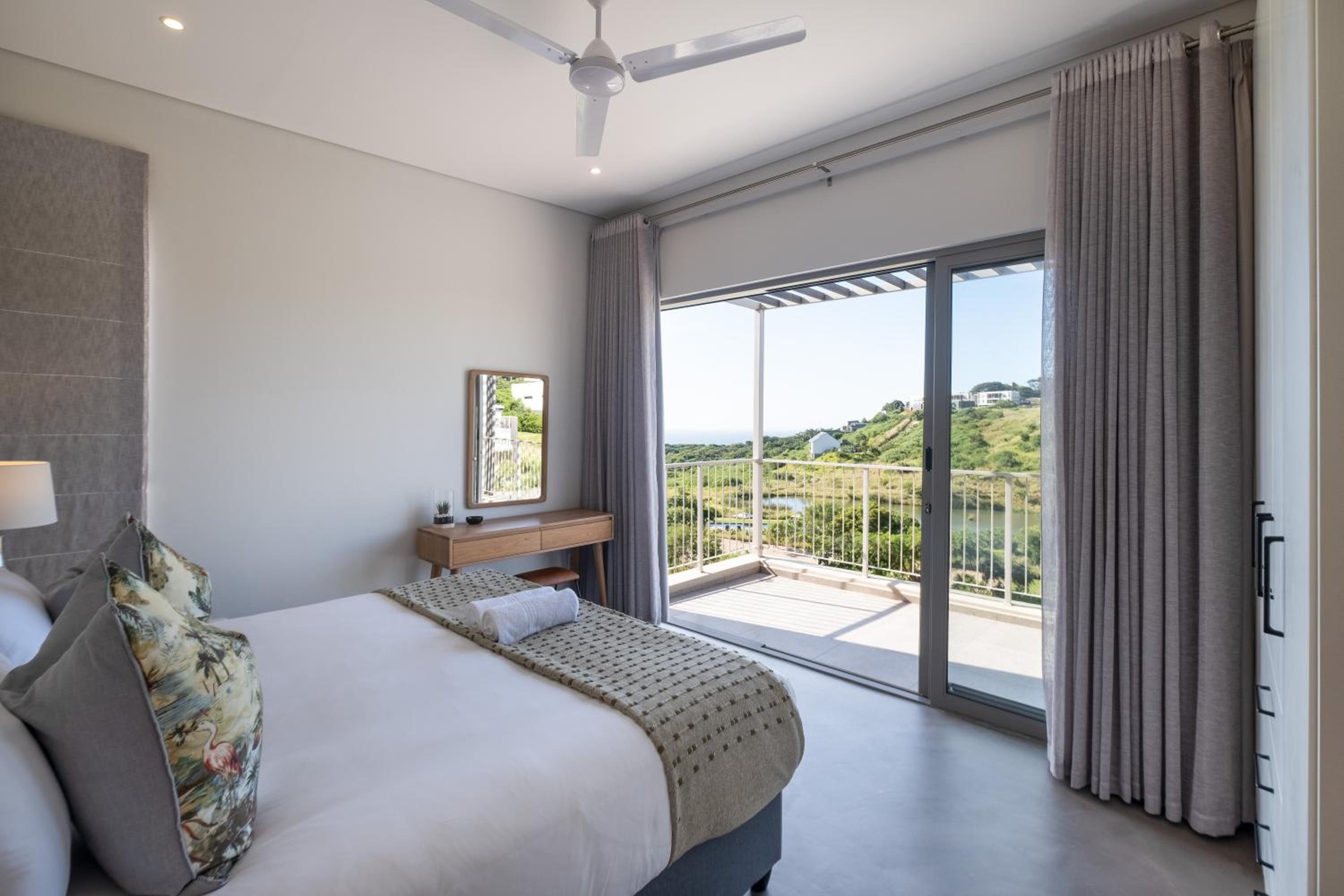 Spacious Holiday Home in Zululami view 4