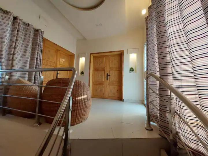 5 Bedrooms furnished separate upper portion house in DHA Phase 4, Lahore view 4