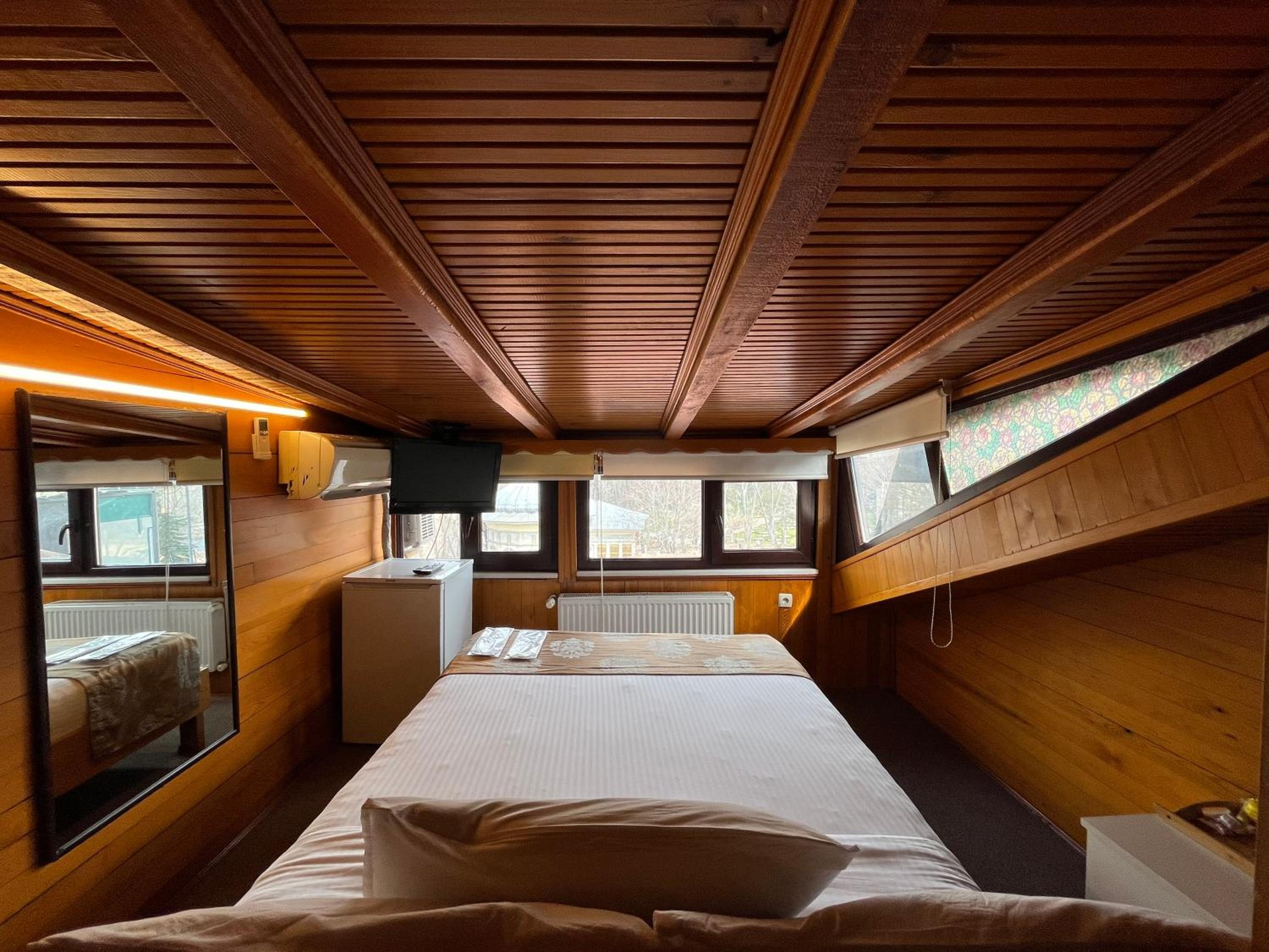 Le Safran Suite Hotel - Image 54