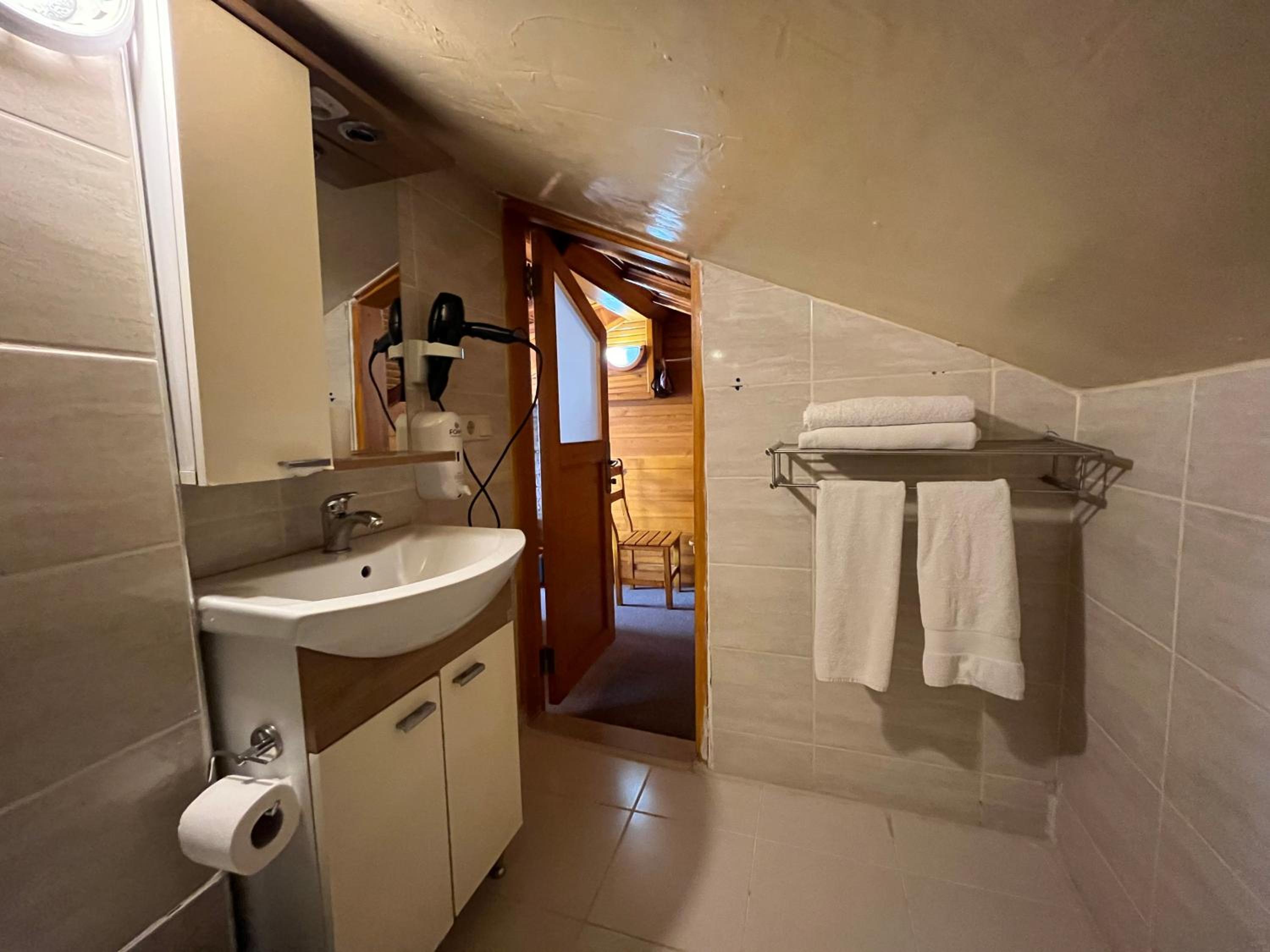 Le Safran Suite Hotel - Image 58