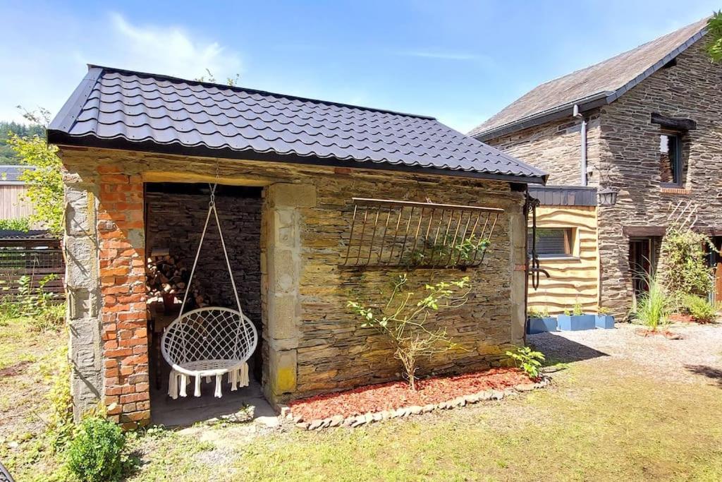 L'Ardoisière: jolie maison ardennaise.