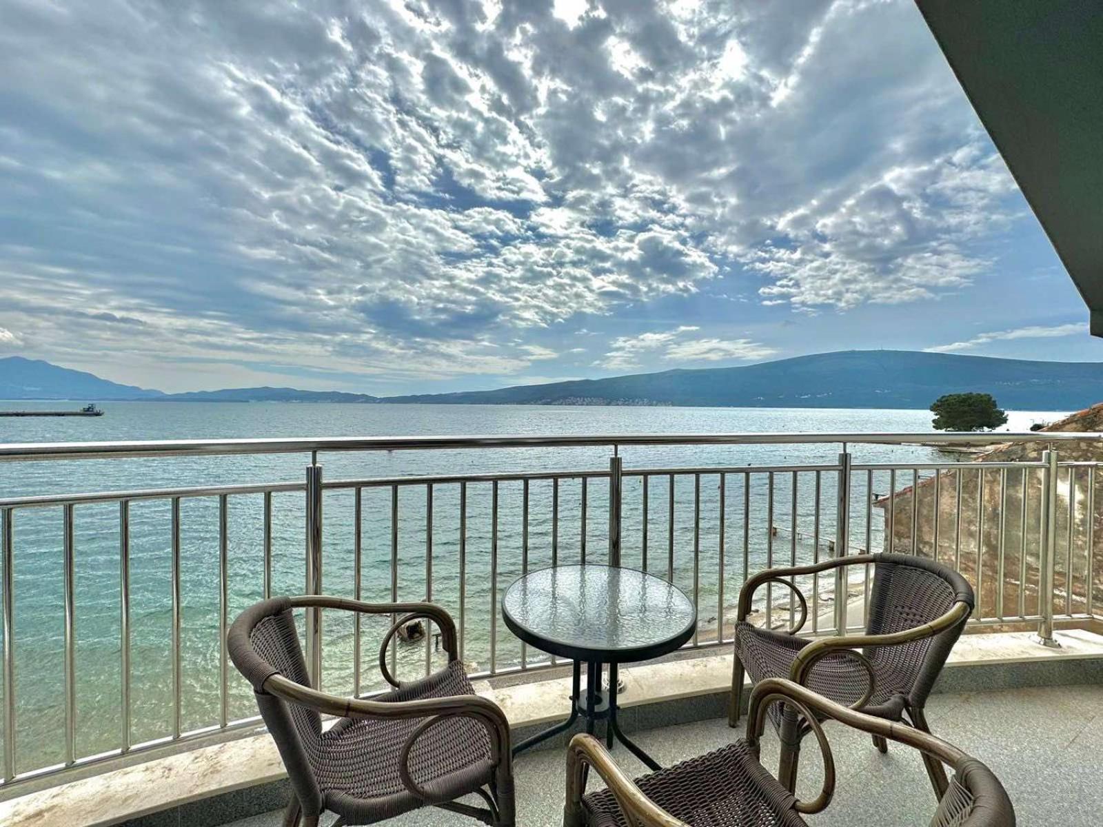 Seaside Apartments Zlokovic photo 5