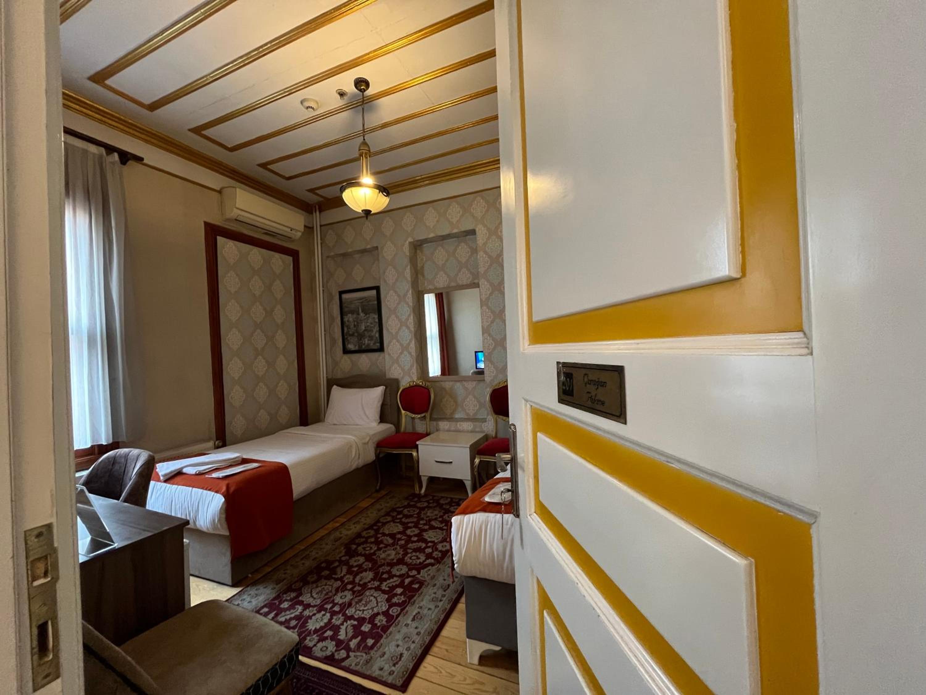Le Safran Suite Hotel - Image 109