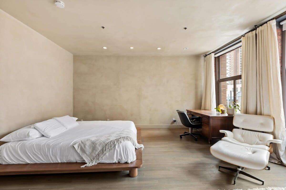 Tribeca Loft Vanderbilt by RoveTravel