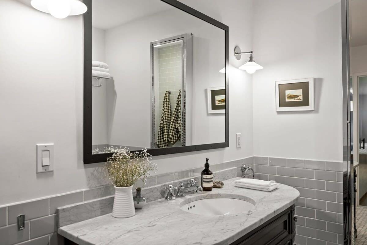 Tribeca Loft Vanderbilt by RoveTravel