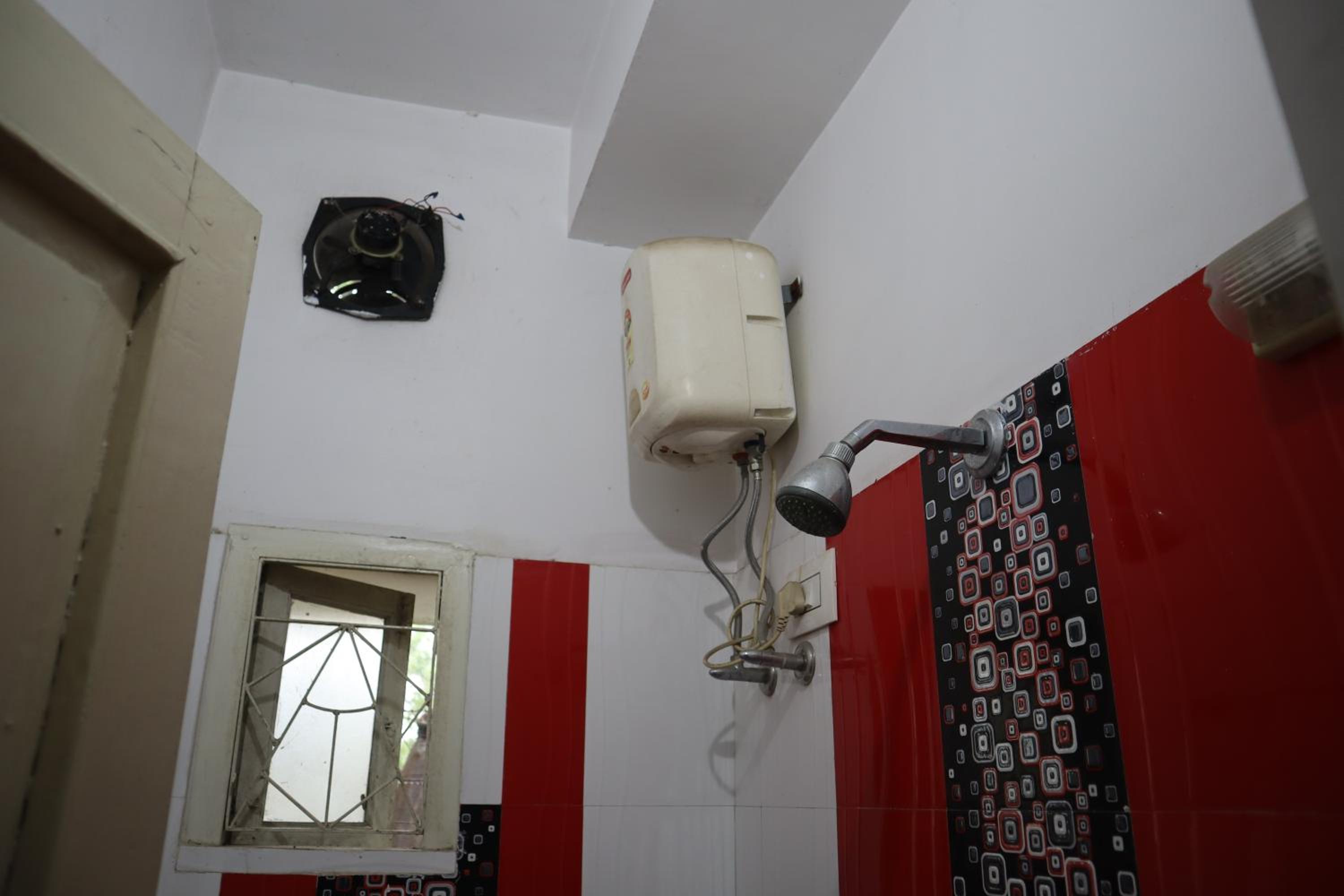 SWET APARAJITA