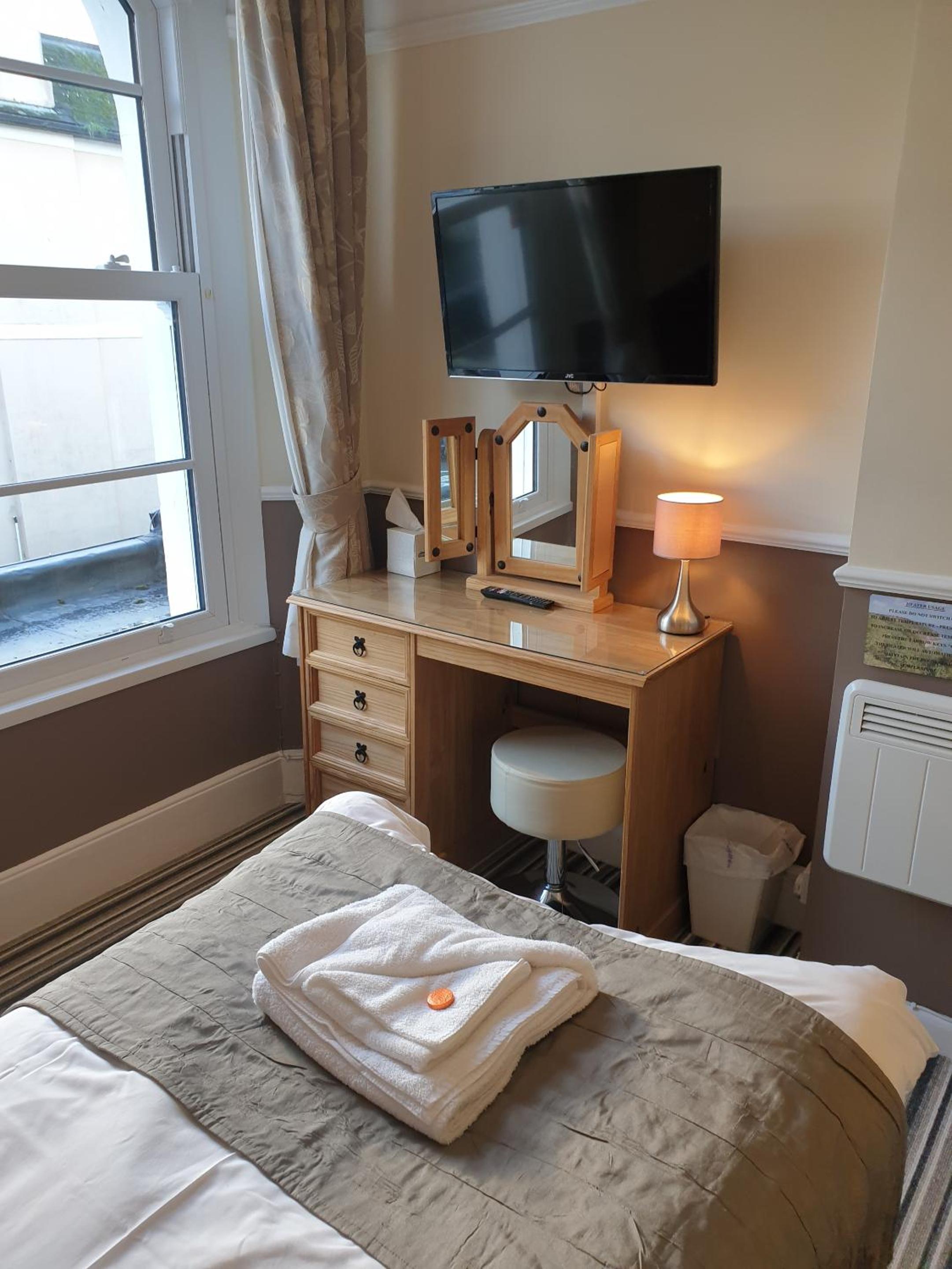 Appletorre House Holiday Flats