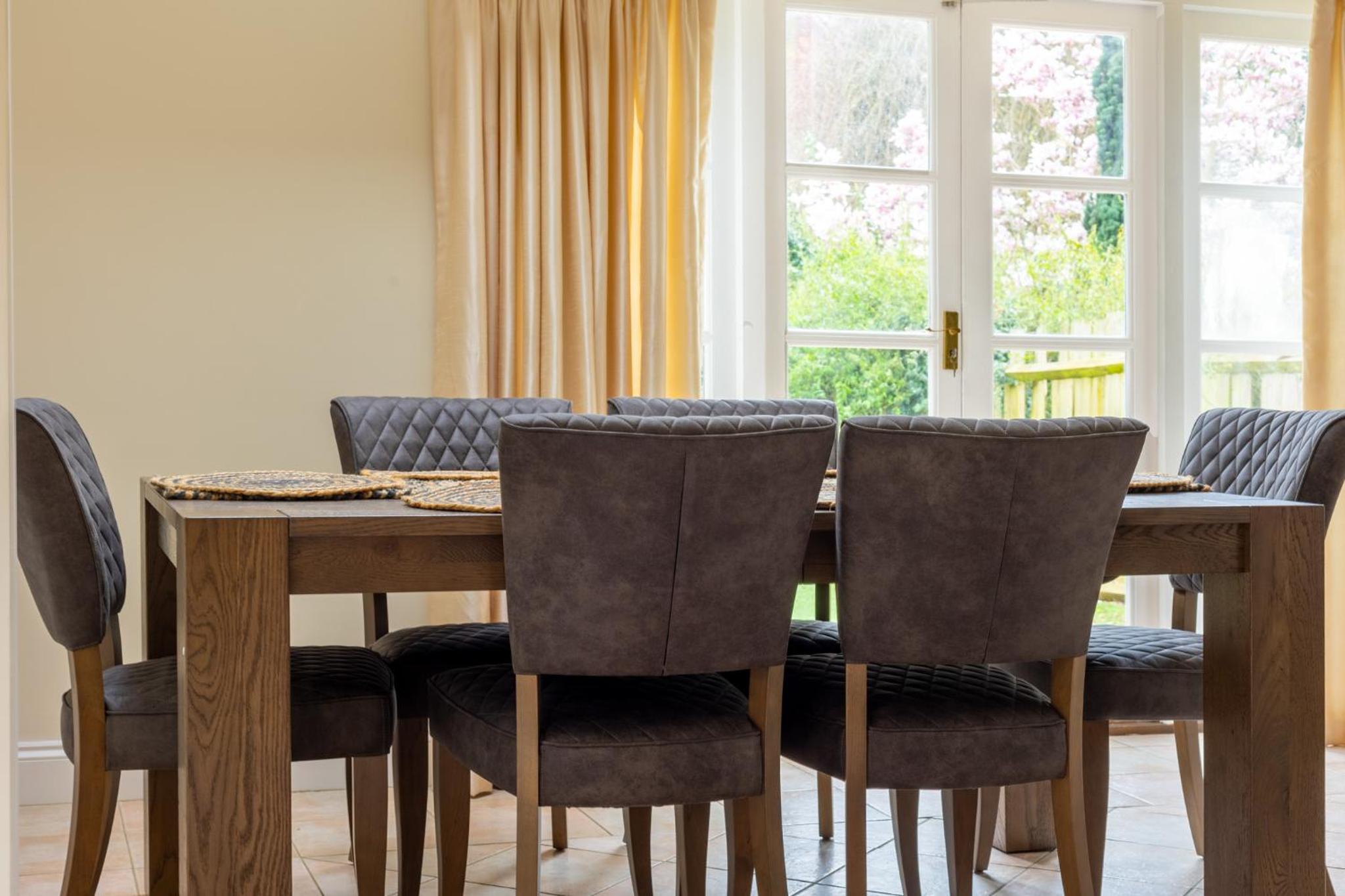 Lovely 2BR in peaceful Hampstead, NW London