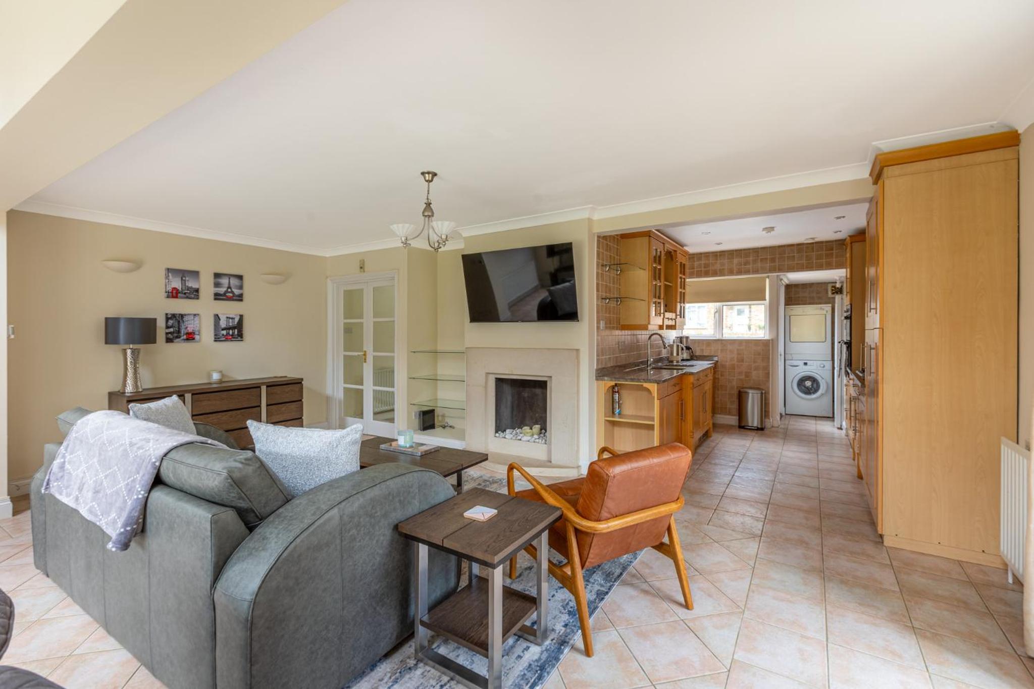 Lovely 2BR in peaceful Hampstead, NW London