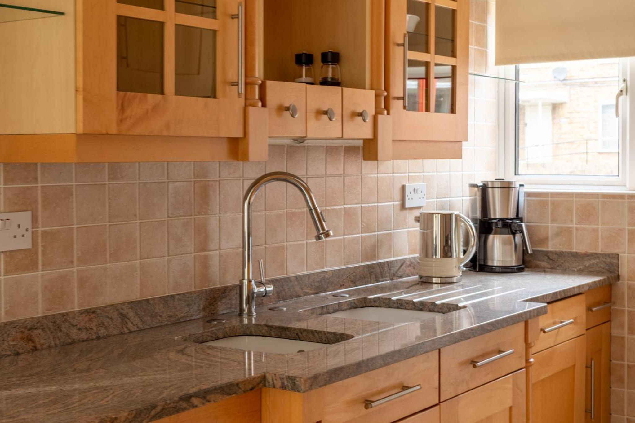 Lovely 2BR in peaceful Hampstead, NW London