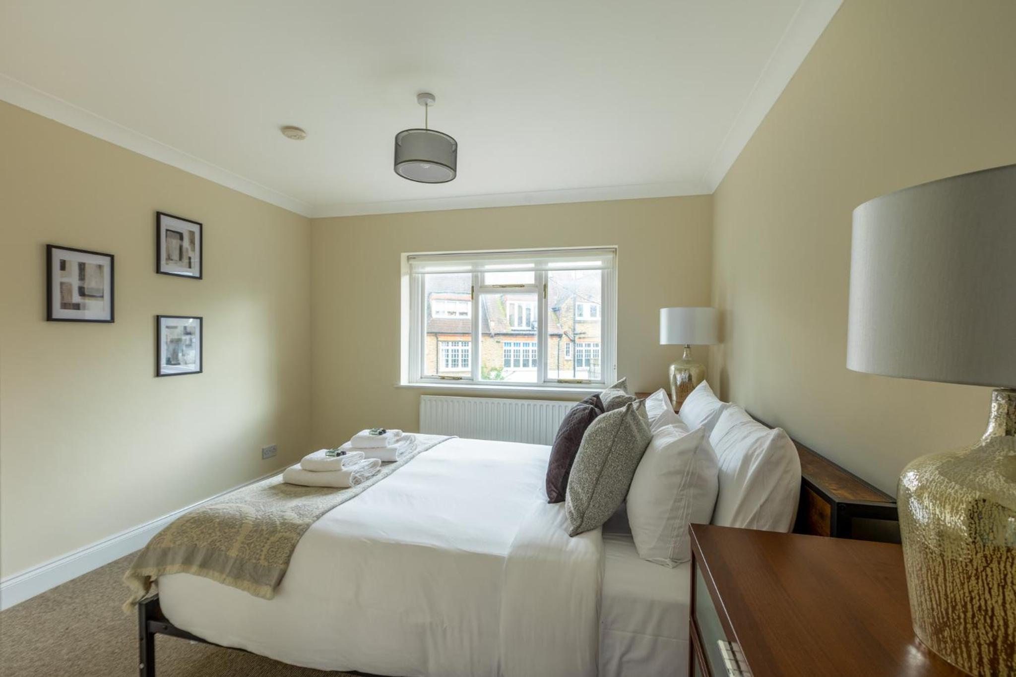 Lovely 2BR in peaceful Hampstead, NW London