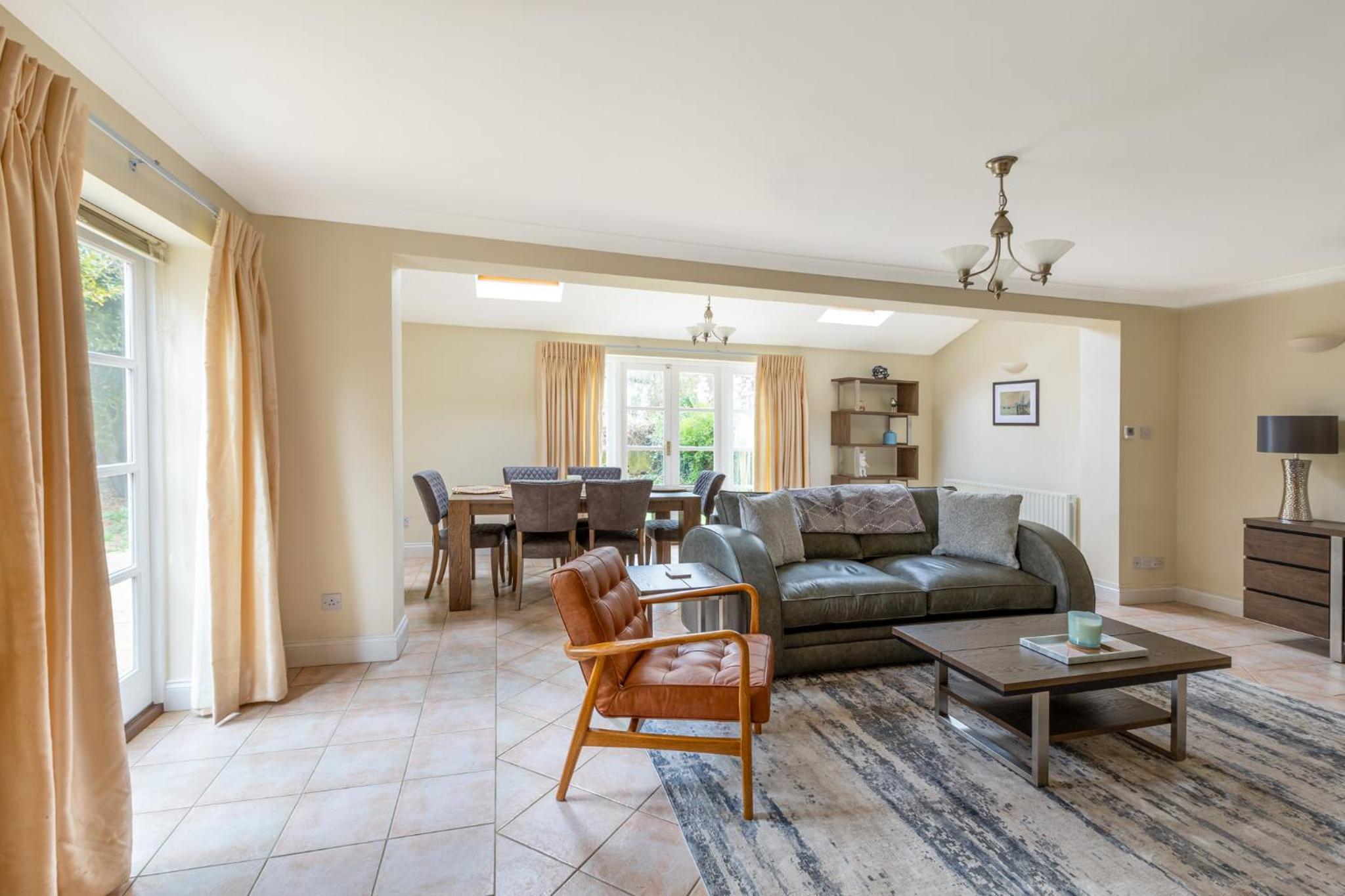 Lovely 2BR in peaceful Hampstead, NW London
