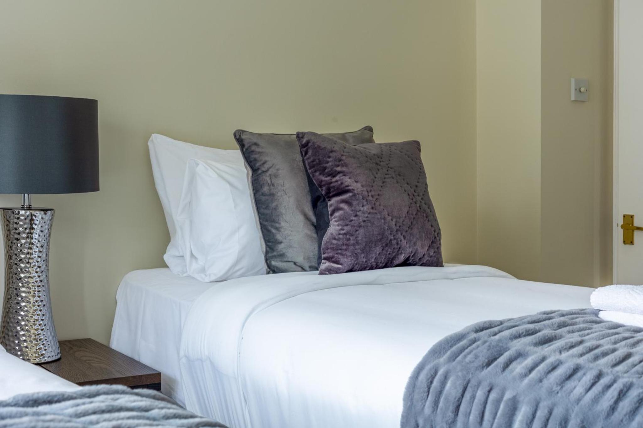 Lovely 2BR in peaceful Hampstead, NW London