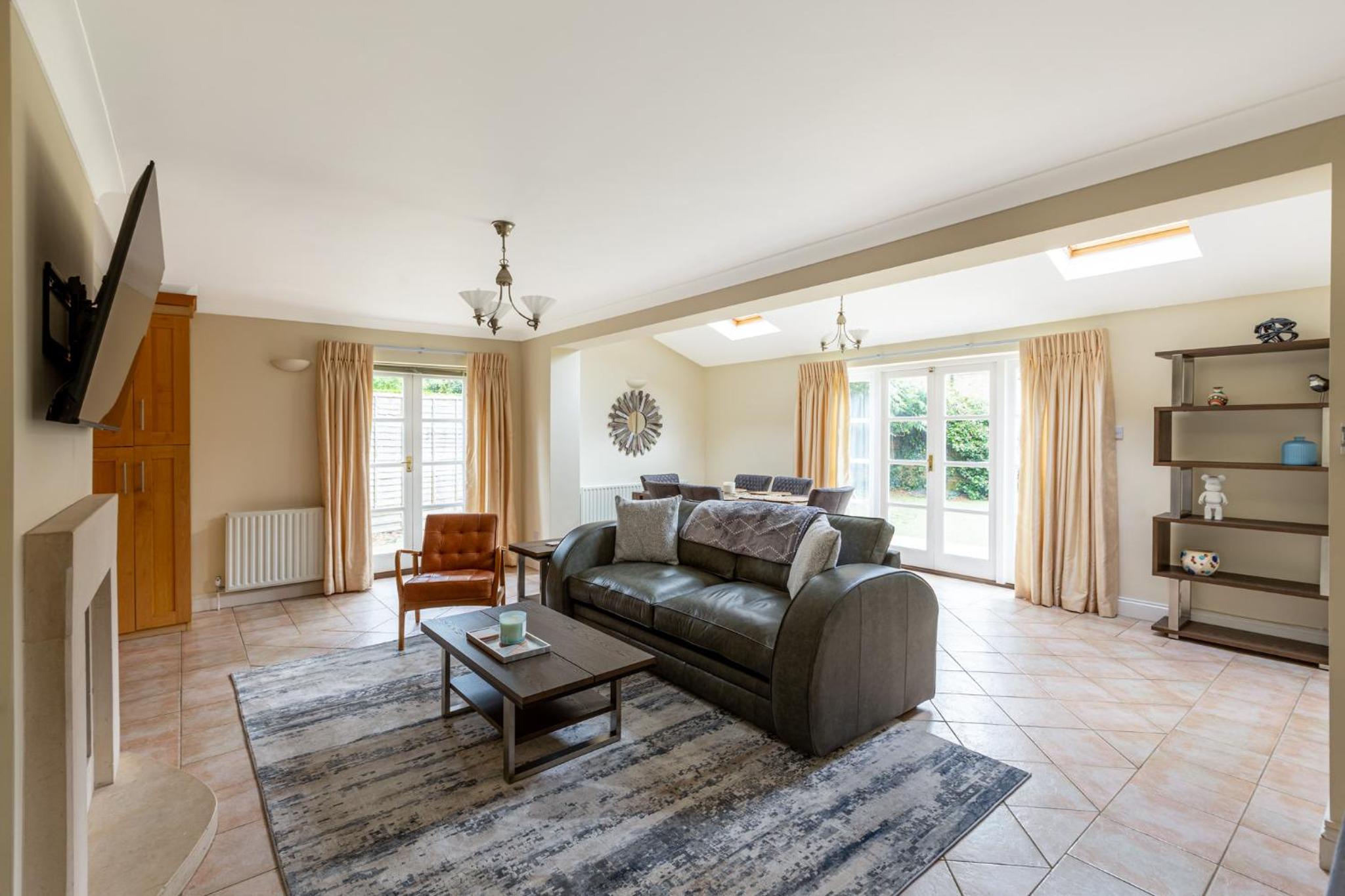 Lovely 2BR in peaceful Hampstead, NW London