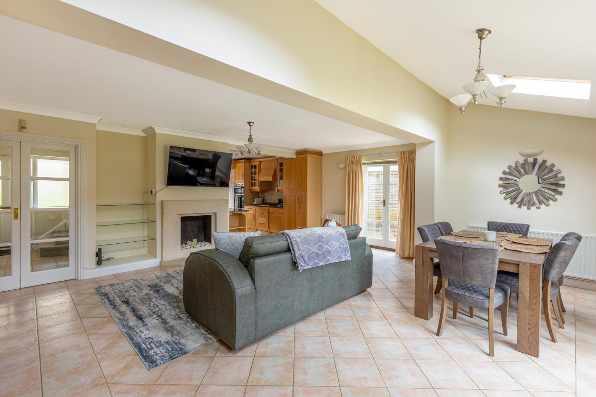 Lovely 2BR in peaceful Hampstead, NW London