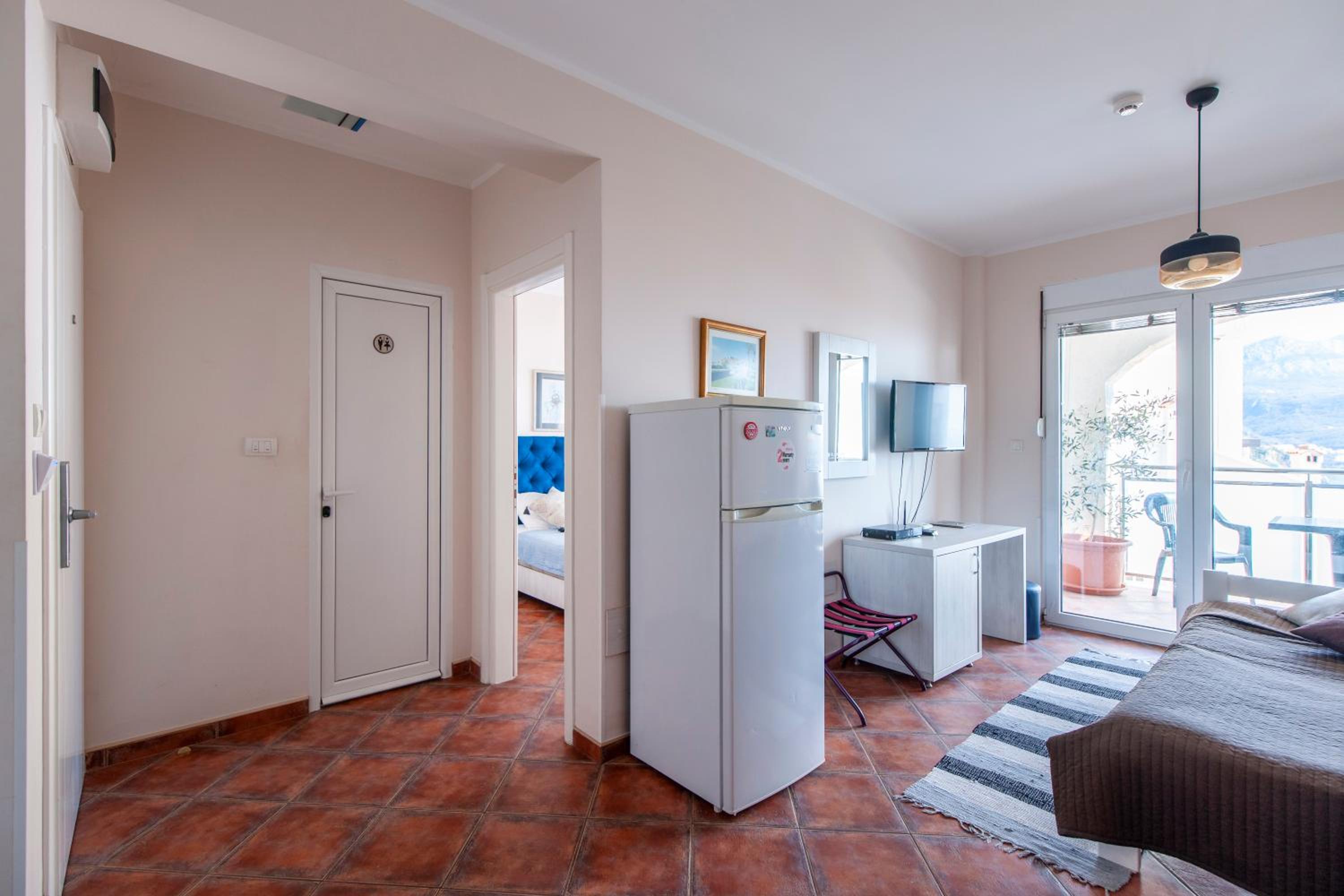 Mila & Aleksandr Apartments