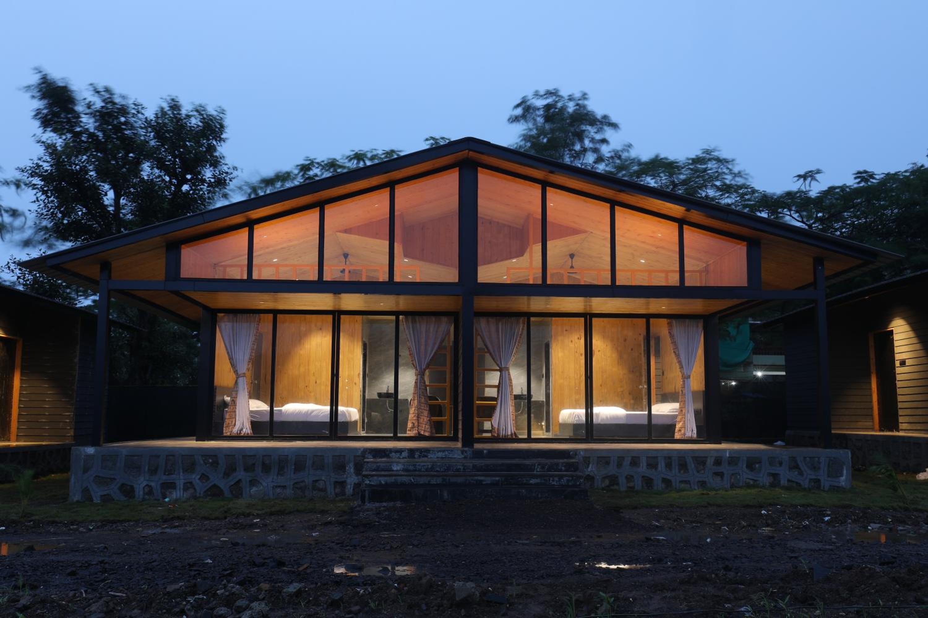 Shreephal luxurious Resort- Best resort in saputara view 3