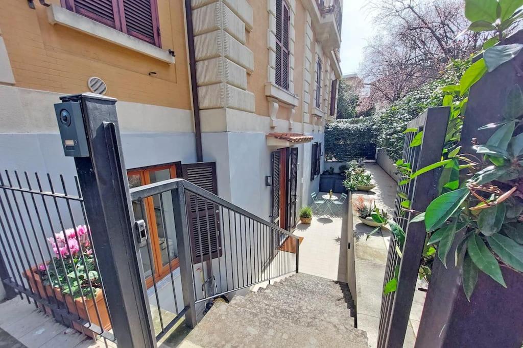 Vatican apartment with parking