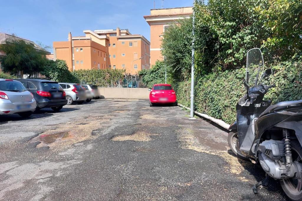 Vatican apartment with parking