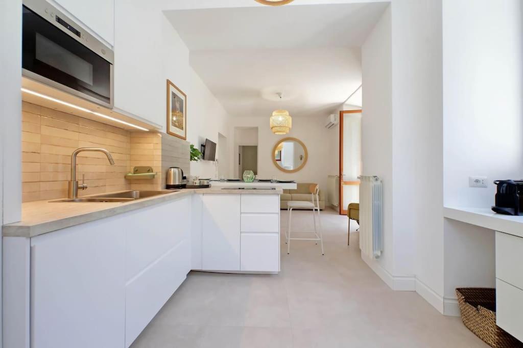 Vatican apartment with parking