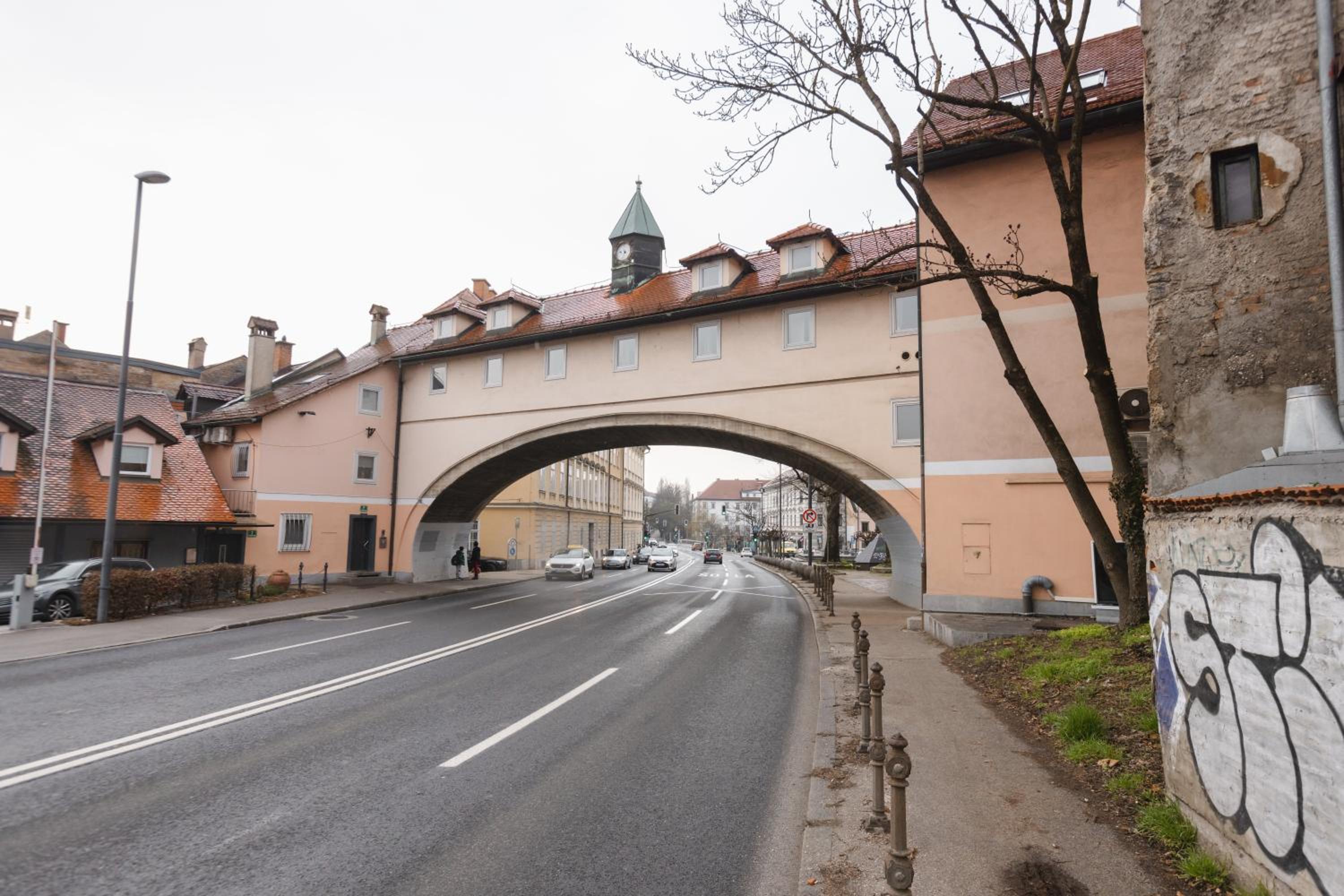 BRIDGE apartments