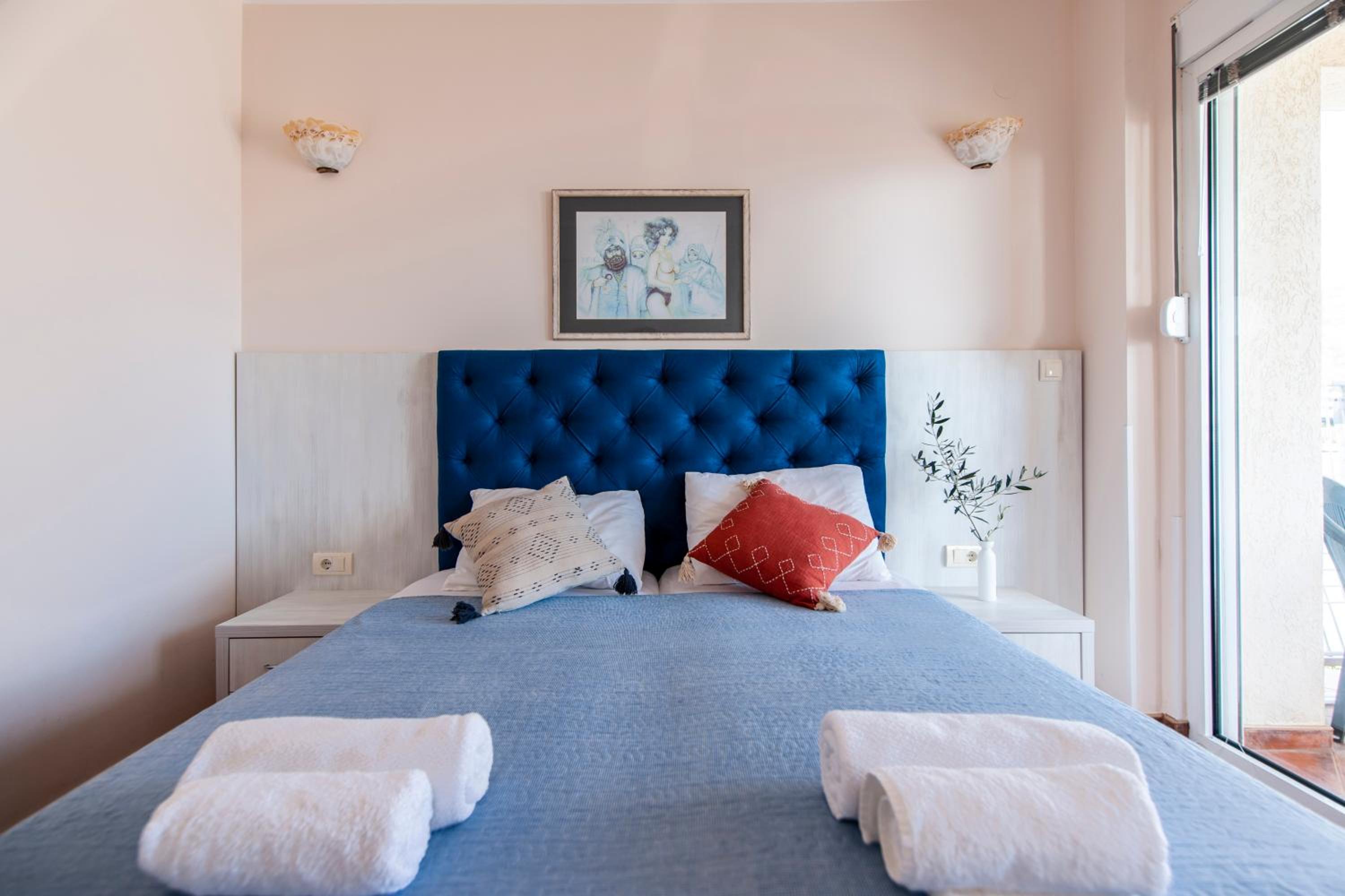 Mila & Aleksandr Apartments