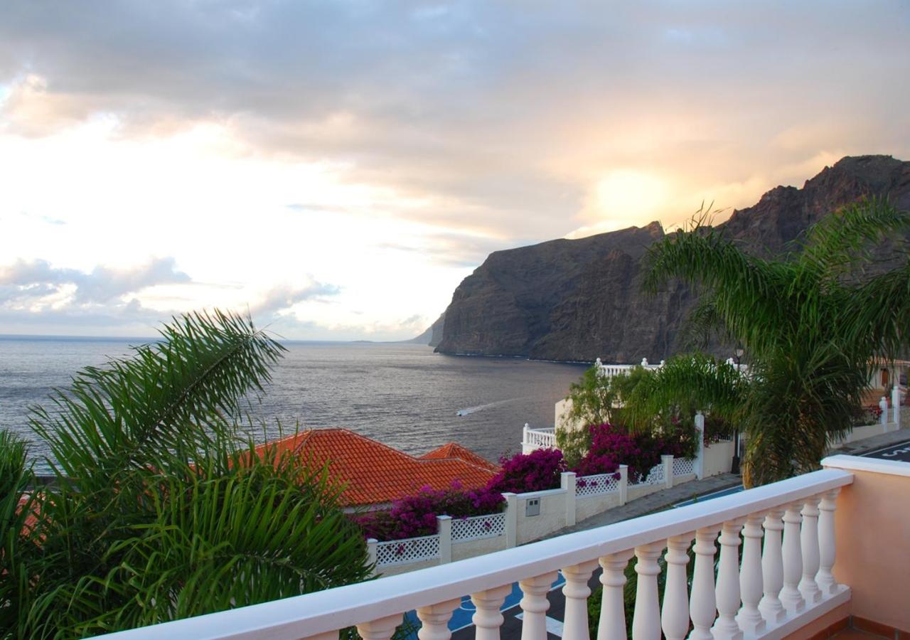 Panoramic OCEAN VIEW apartment