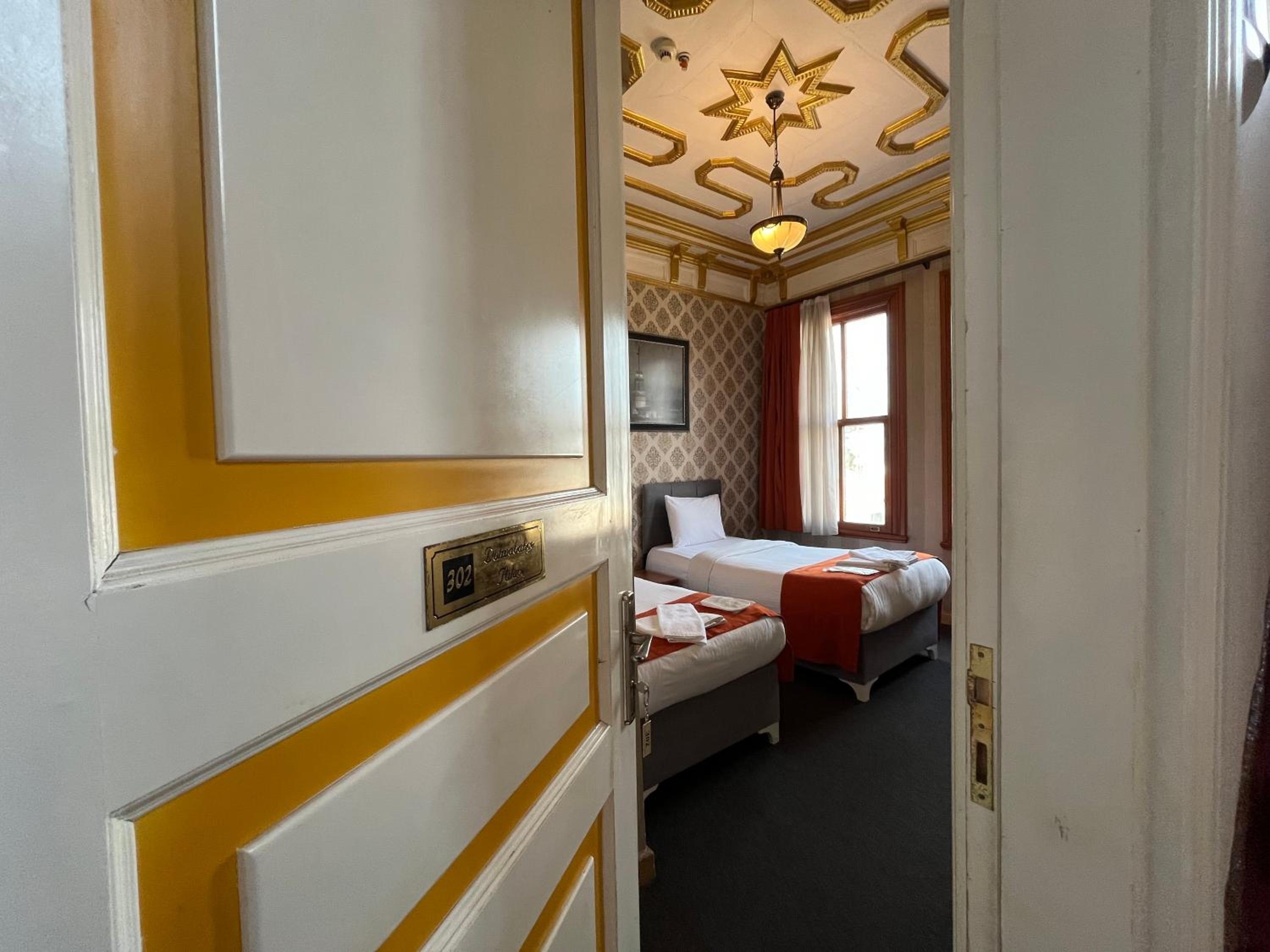 Le Safran Suite Hotel - Image 121