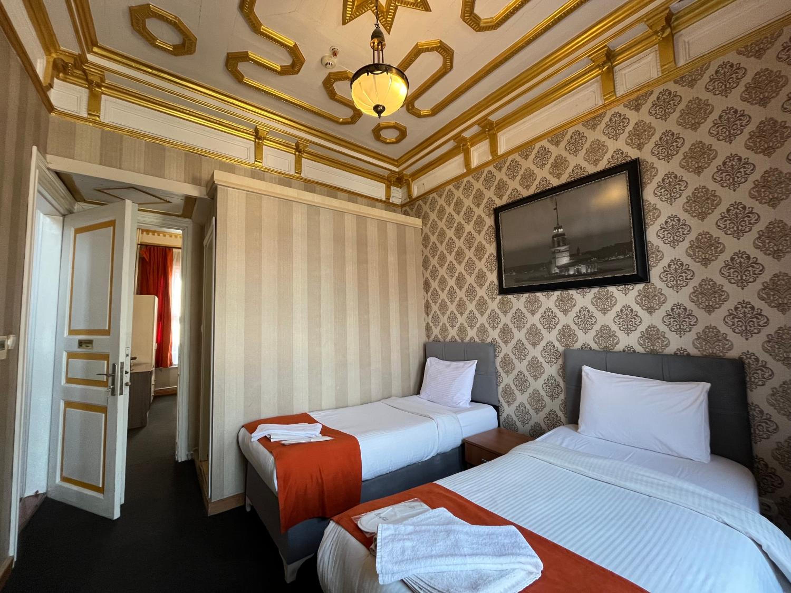 Le Safran Suite Hotel - Image 20