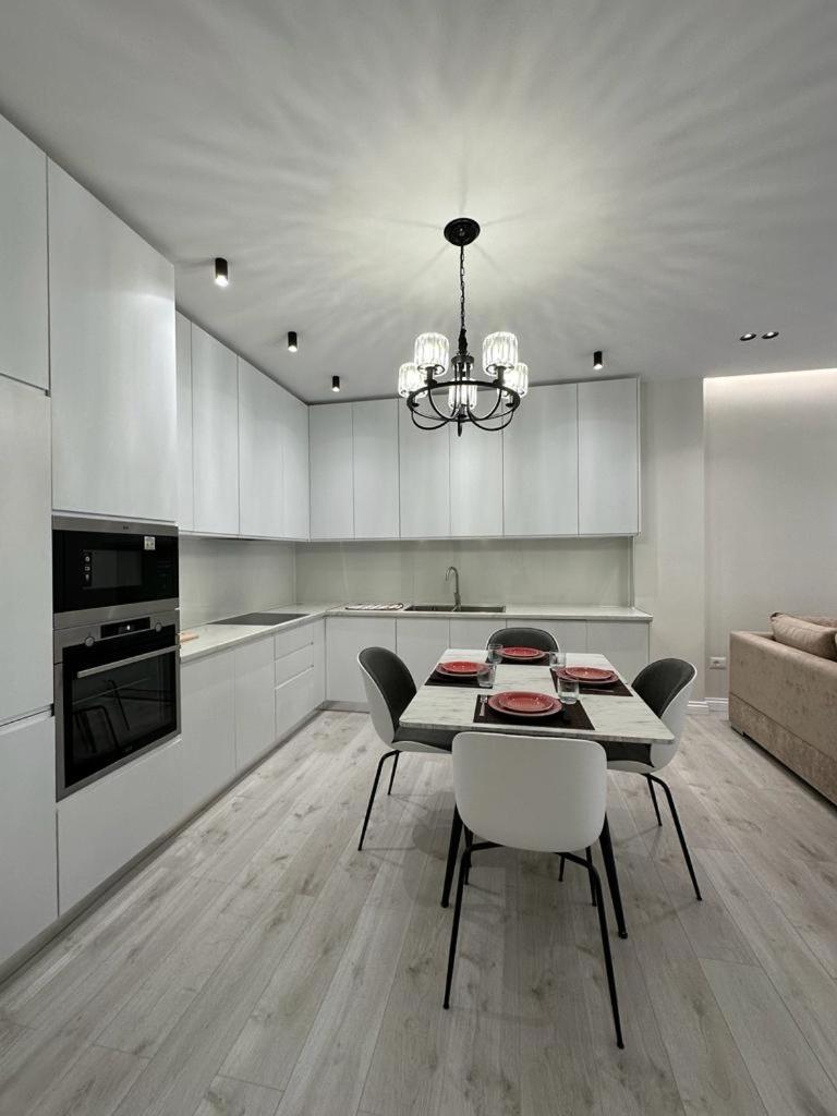 classy apartment Loui 1 Durres