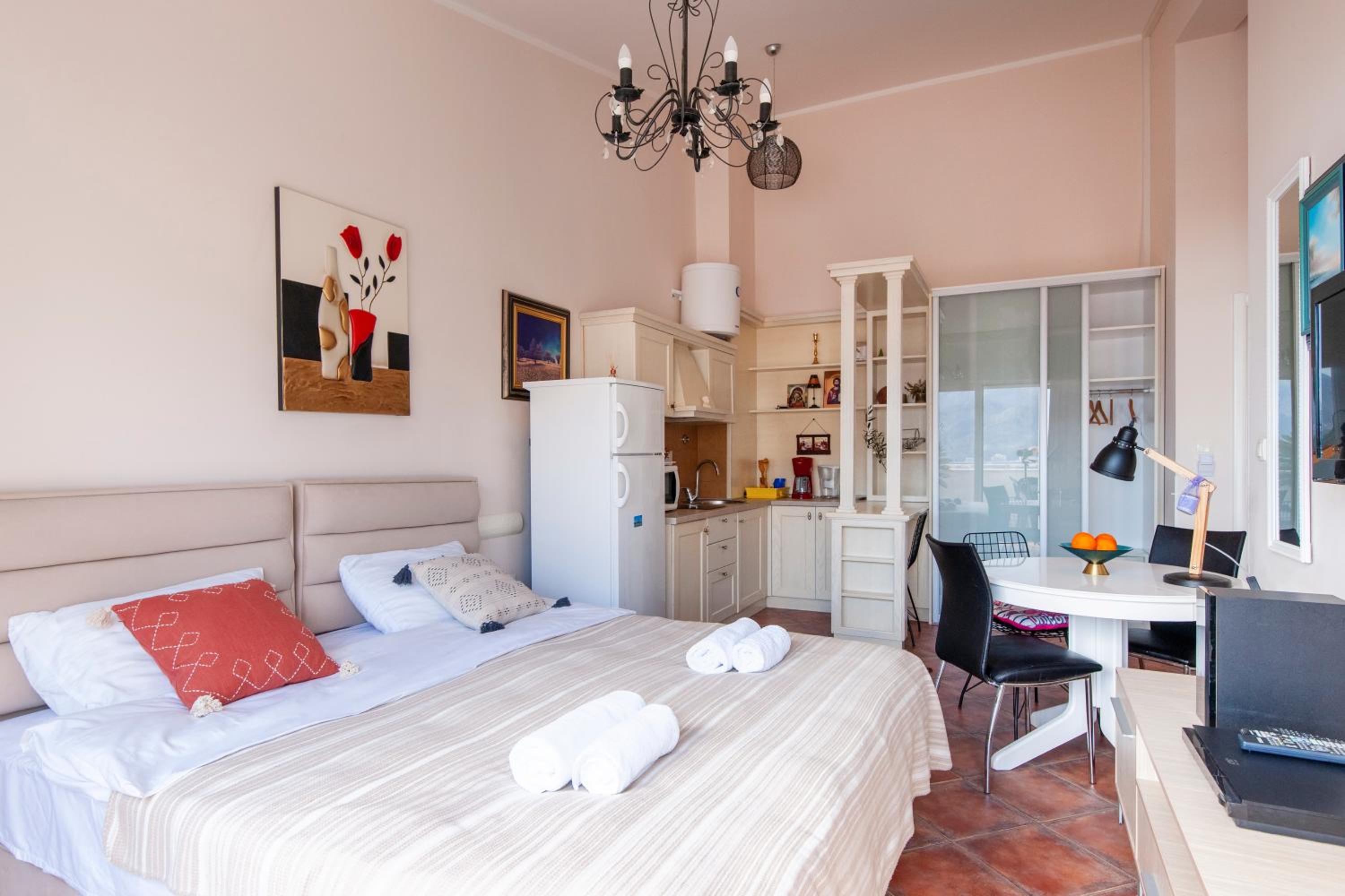 Mila & Aleksandr Apartments