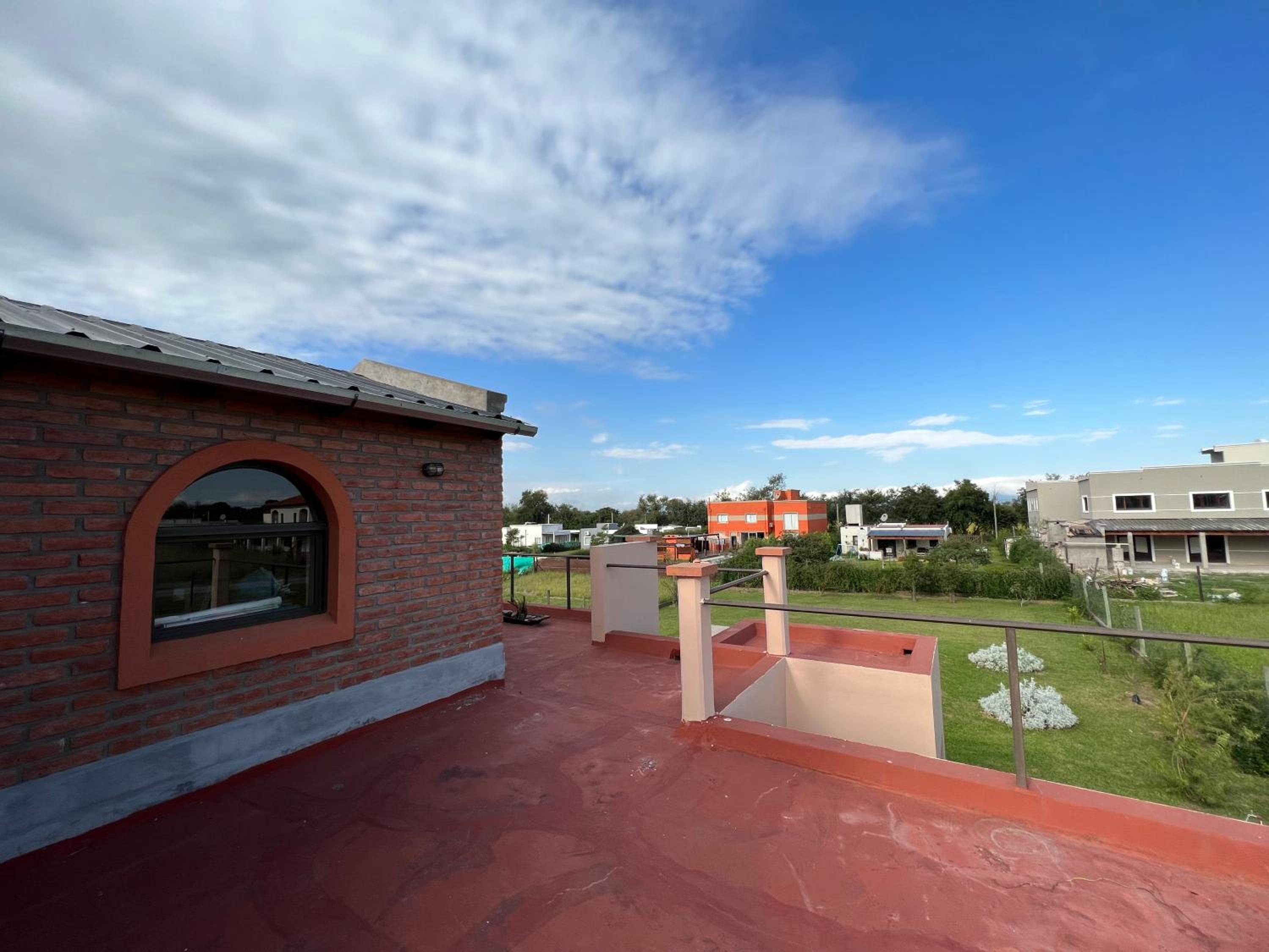ALQUILER CASA CON PILETA EN EL MOLLAR
