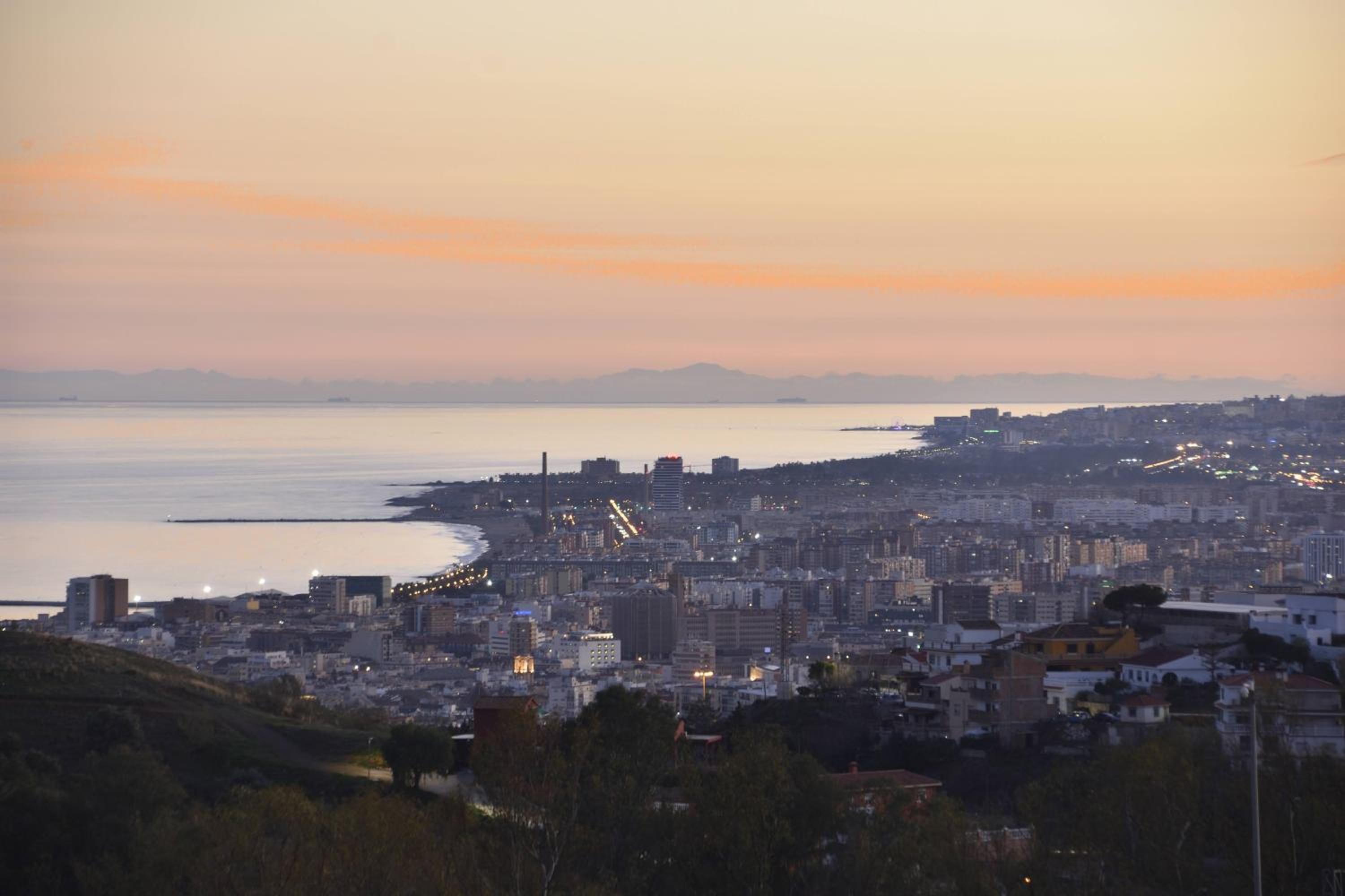 Villa rural en Málaga con piscina y vistas al mar
