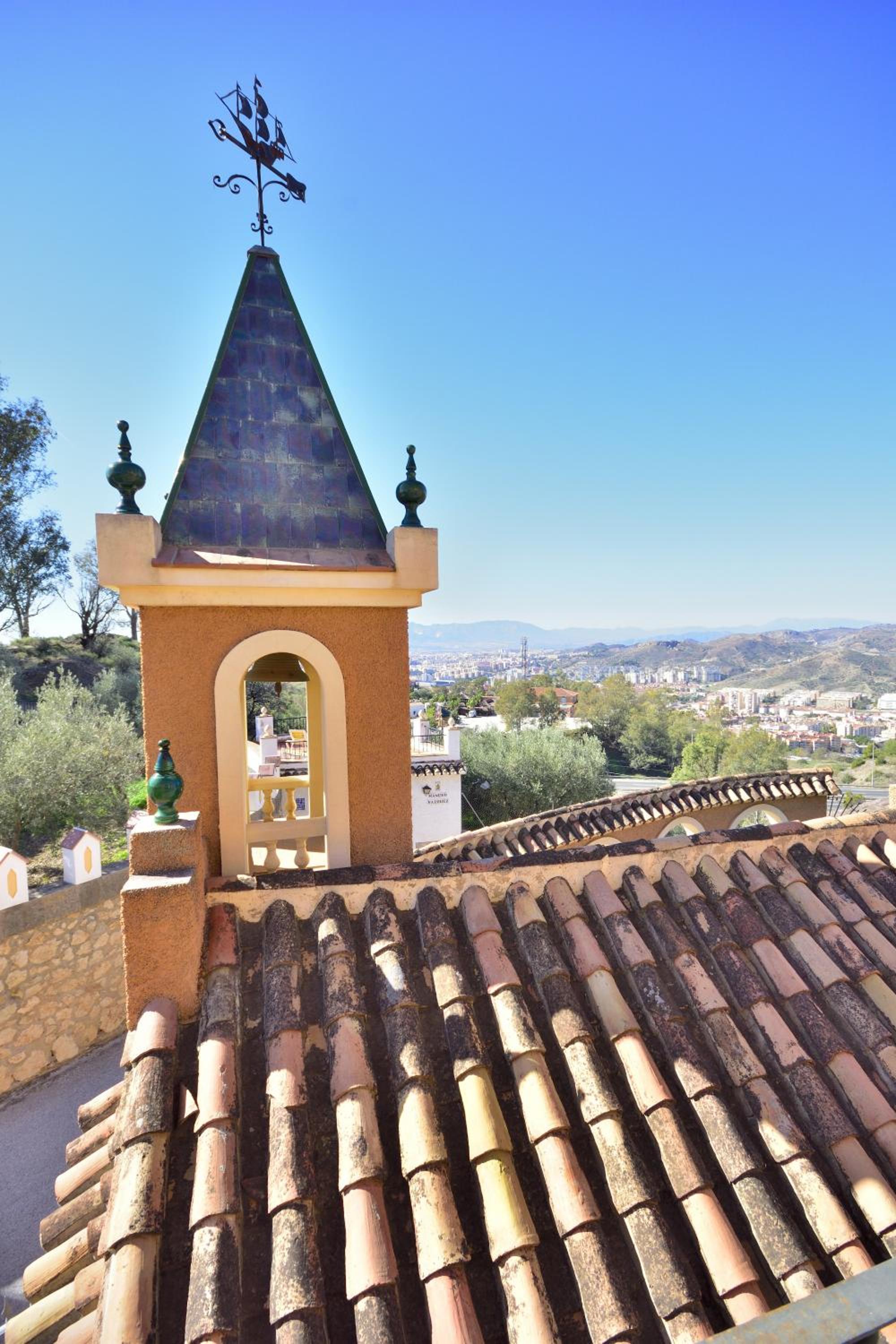 Villa rural en Málaga con piscina y vistas al mar