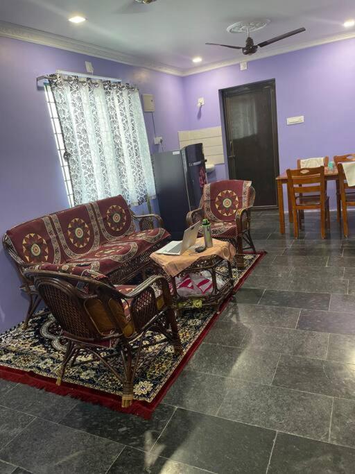 Om Sai Nilayam Guest house