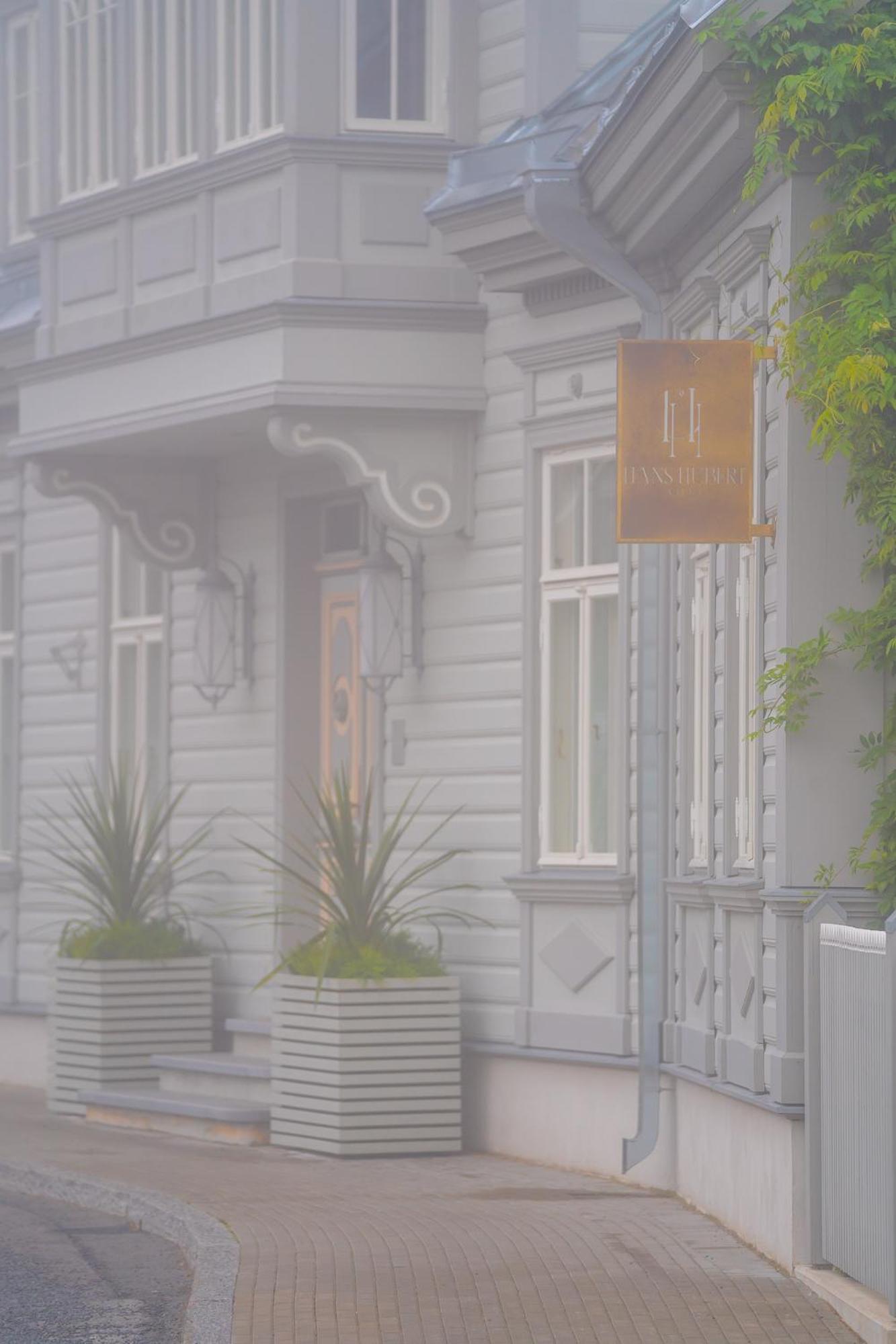 Hans Hubert Villa