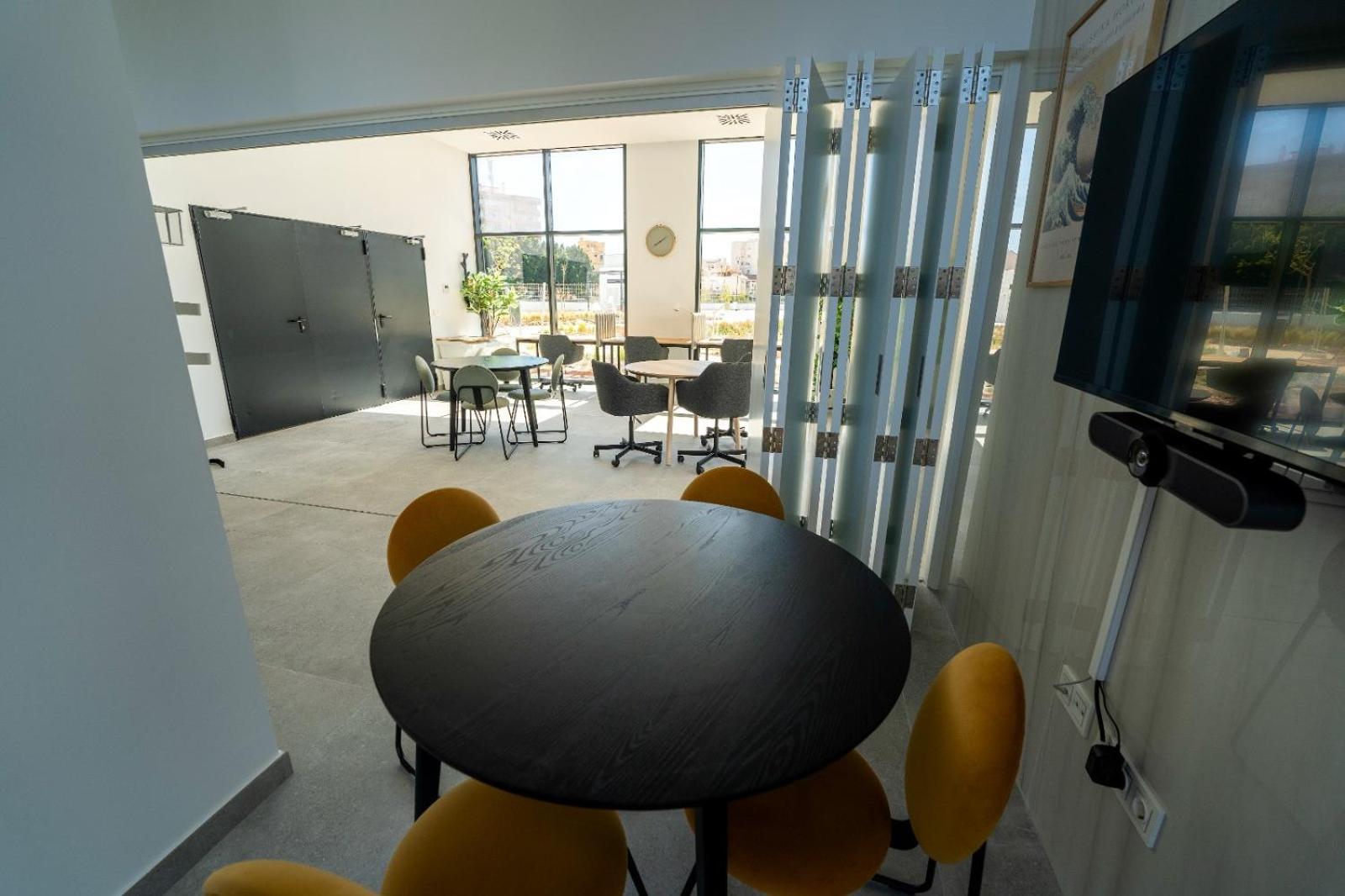 Malaga Skyline 4 Pool & Parking Free