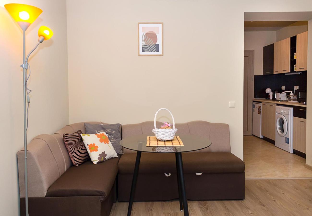 Cozy Studio at an Amazing Complex in Golden Sands